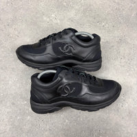 CHANEL RUNNERS -  (EU 41 / UK 7)