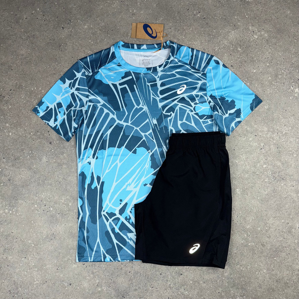 ASICS GRAPHIC T-SHIRT & SHORT SET - ARCTIC SKY / BLACK