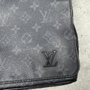 LOUIS VUITTON MESSENGER BAG