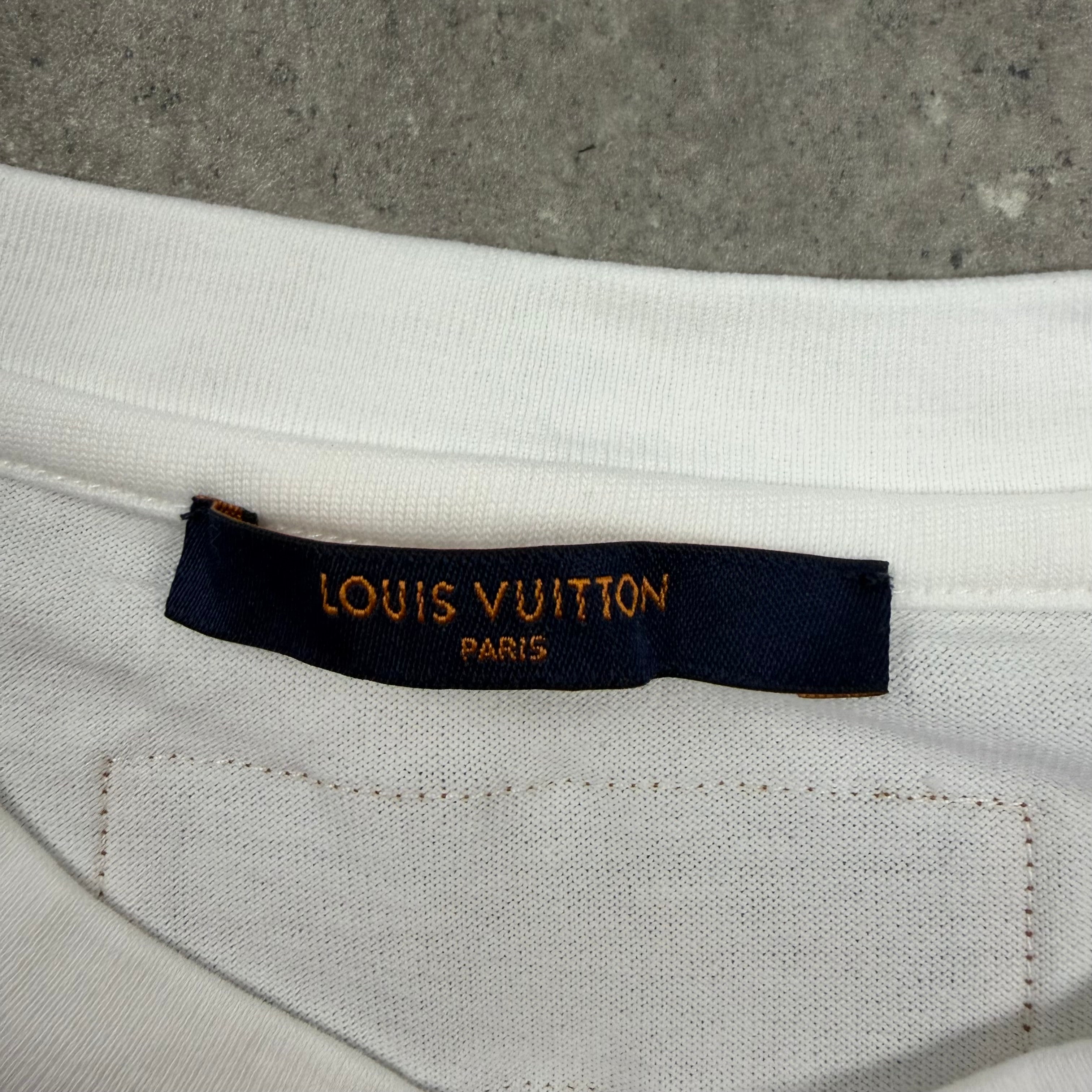 LOUIS VUITTON DOT TO DOT T-SHIRT - (XL)