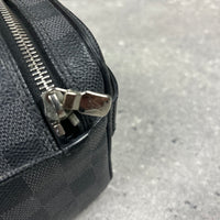 LOUIS VUITTON DAMIER WASH BAG