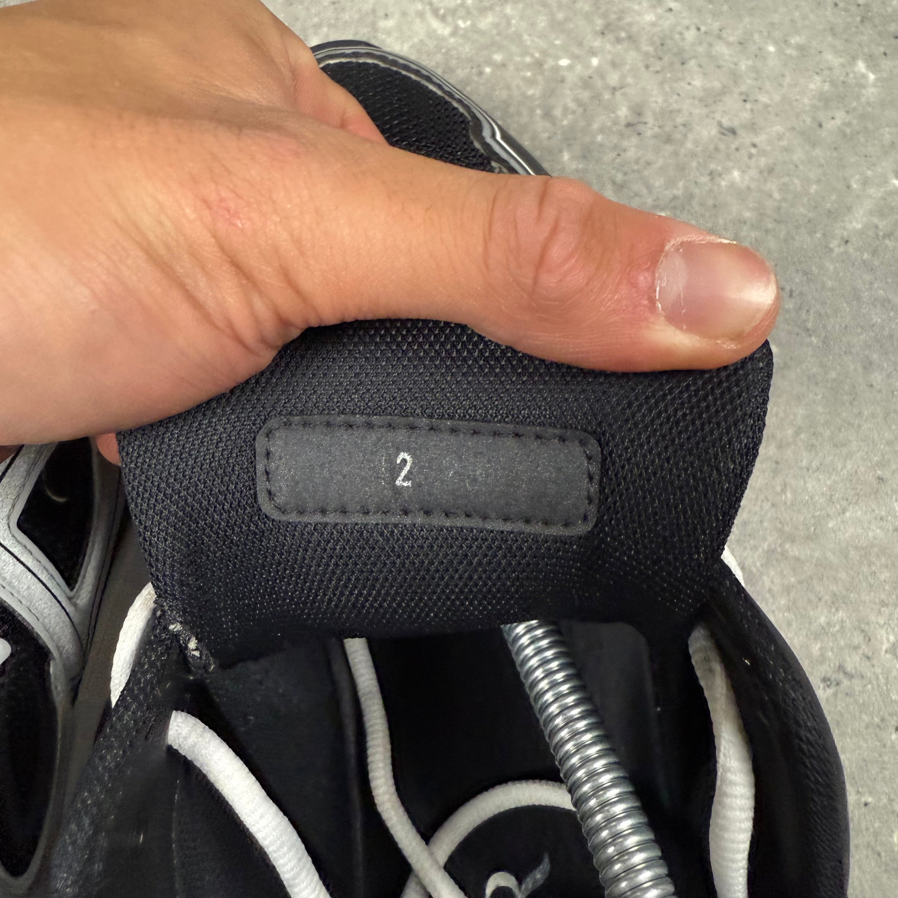 DIOR B30 BLACK/WHITE -  (EU43 / UK9)