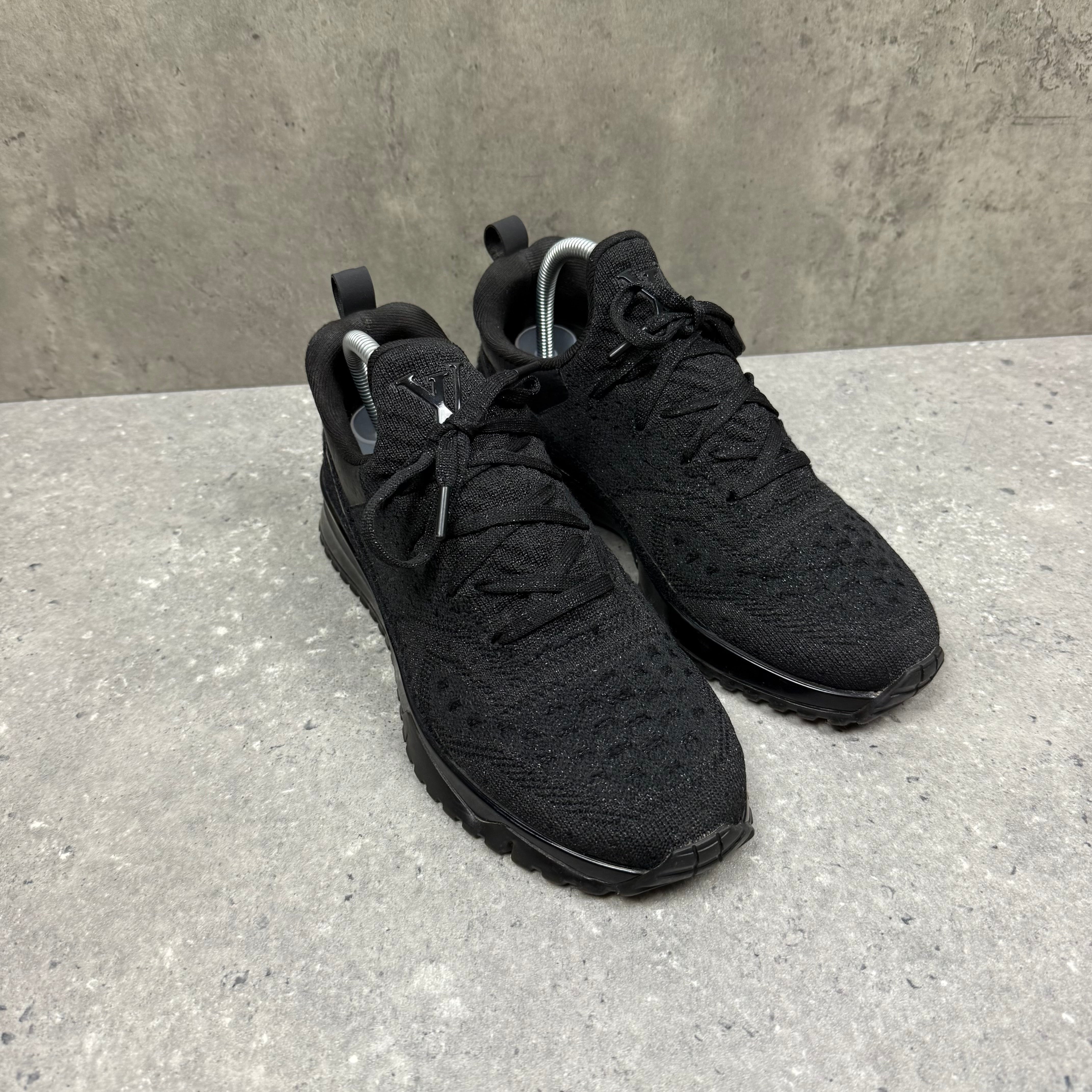 LOUIS VUITTON VNR BLACK - EU40 (FITS UK 7)