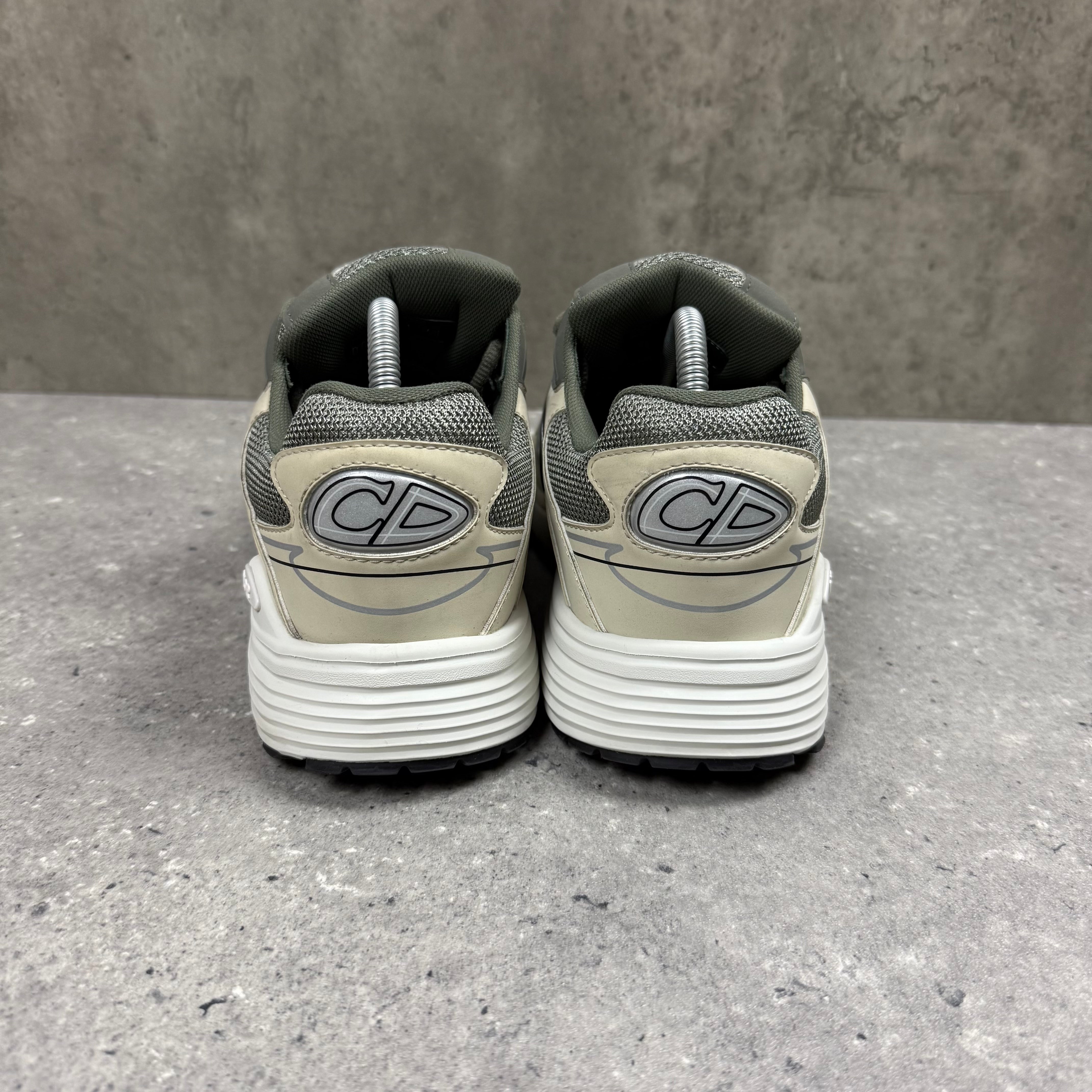DIOR B30 OLIVE BEIGE - (EU 41 / UK 7)