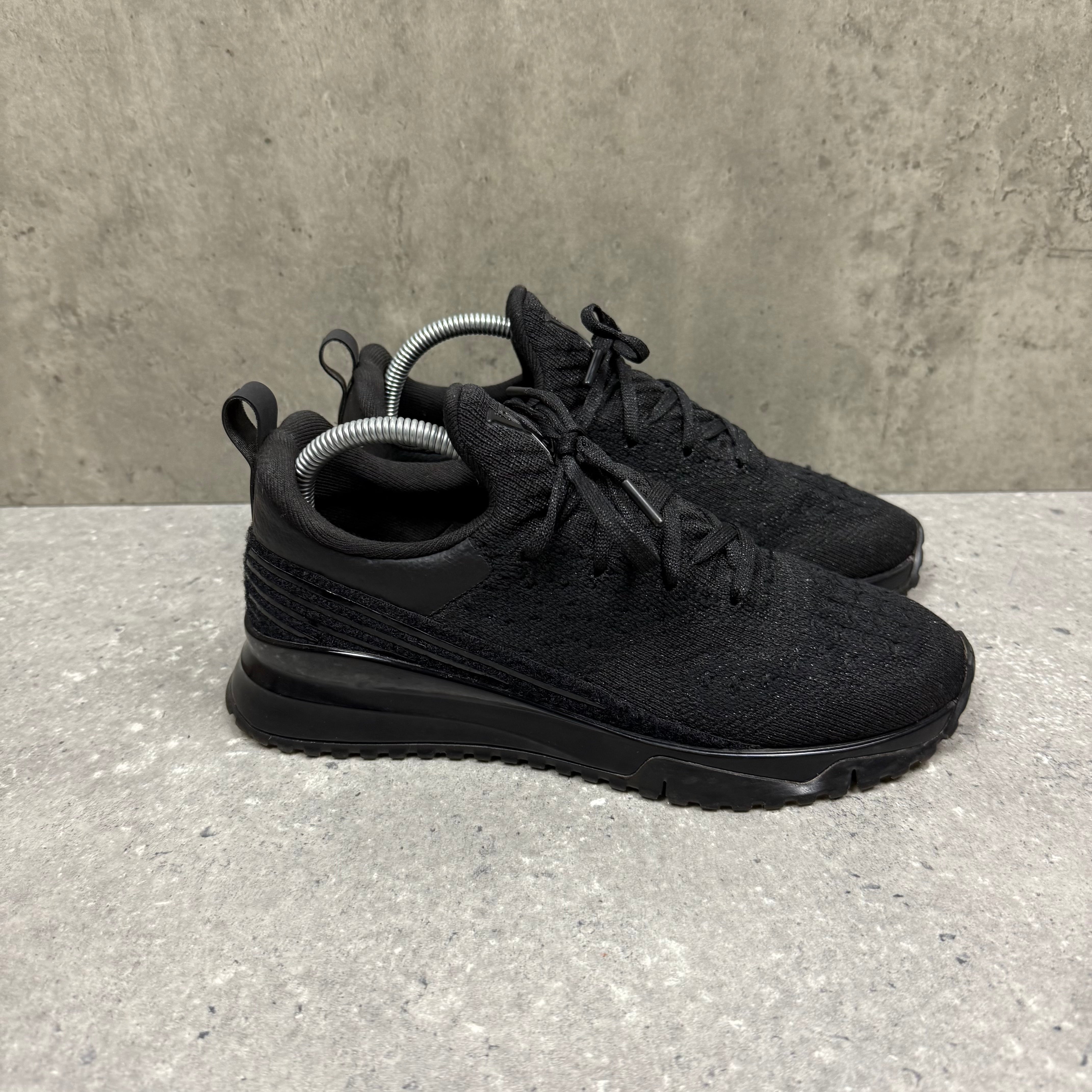 LOUIS VUITTON VNR BLACK - EU40 (FITS UK 7)