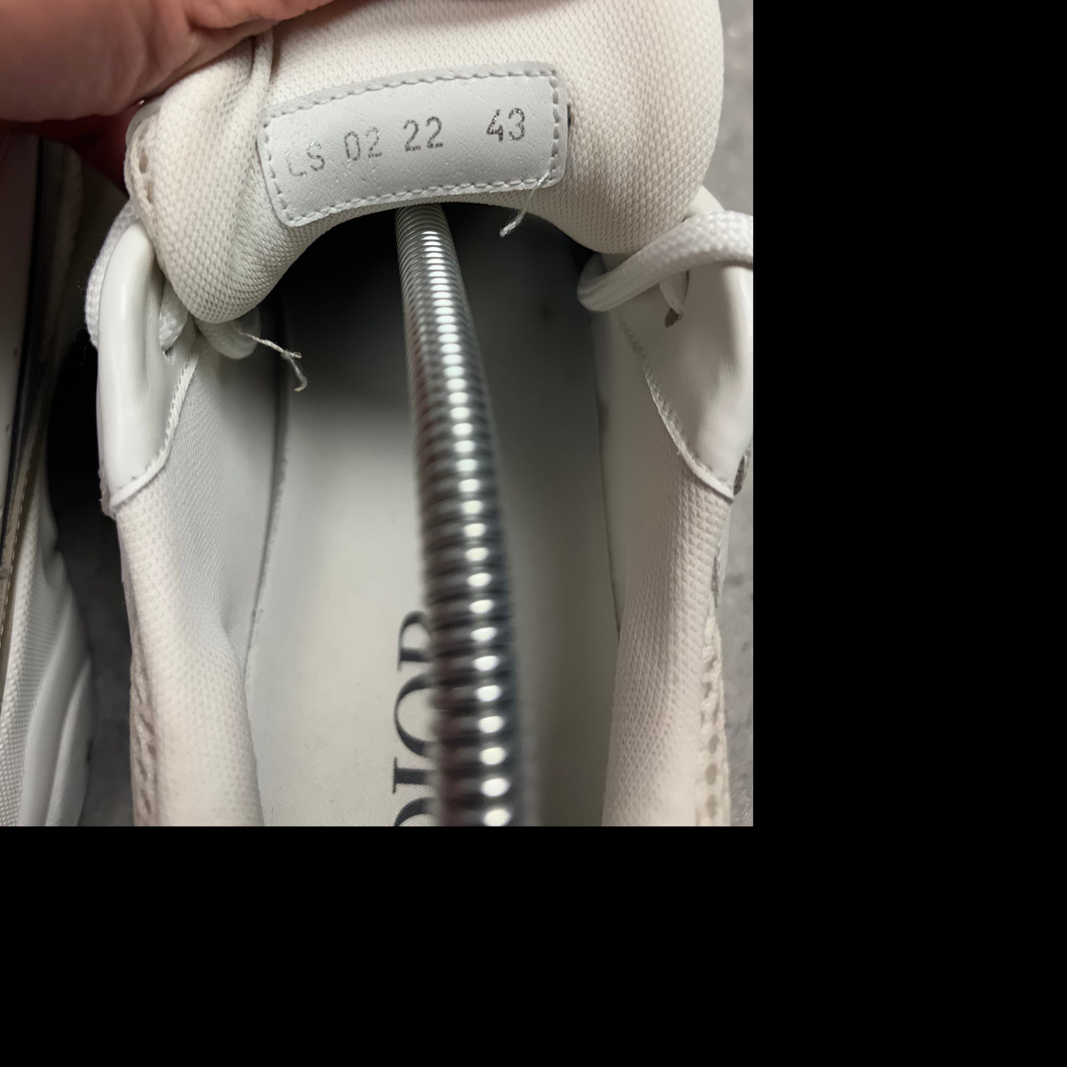 DIOR B22 BEIGE - (EU 43 / UK 9)
