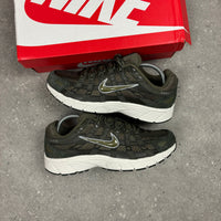 NIKE P-6000 -  OLIVE PHANTOM
