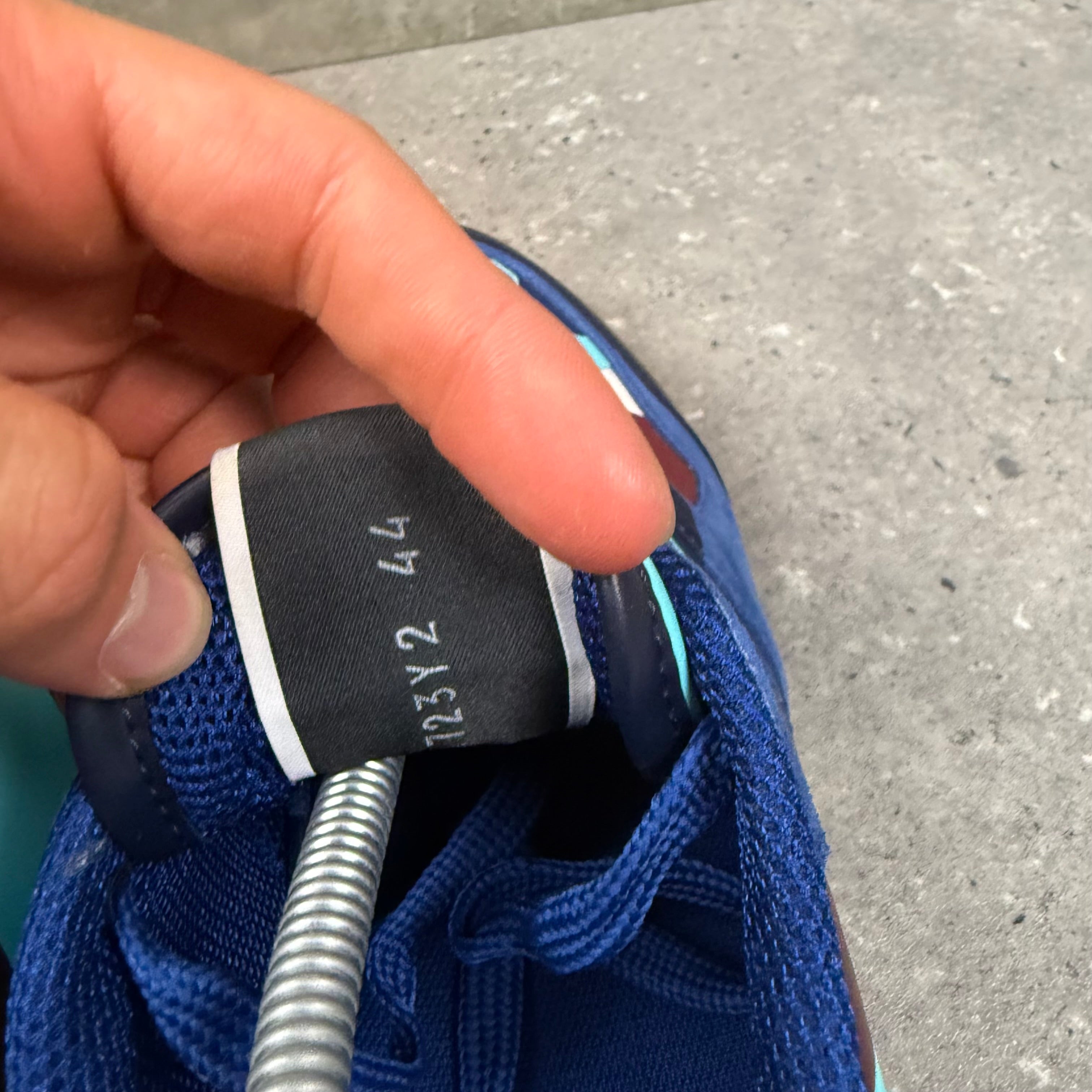 VALENTINO ROCKRUNNER BLUE - (EU44 / UK10)