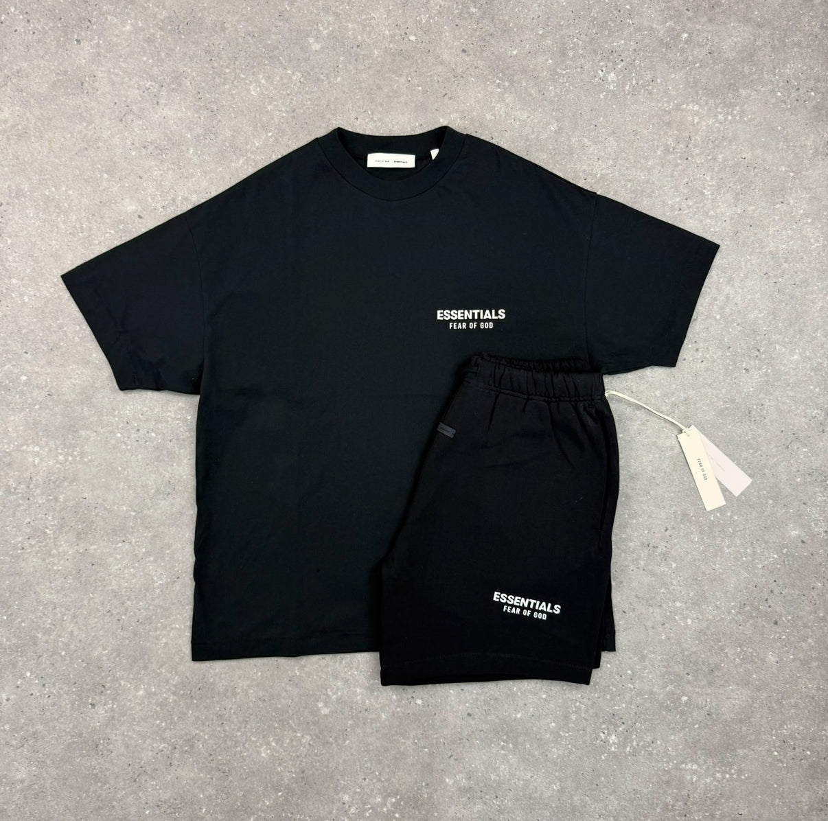 ESSENTIALS SS25 - T-SHIRT & SHORT SET - JET BLACK