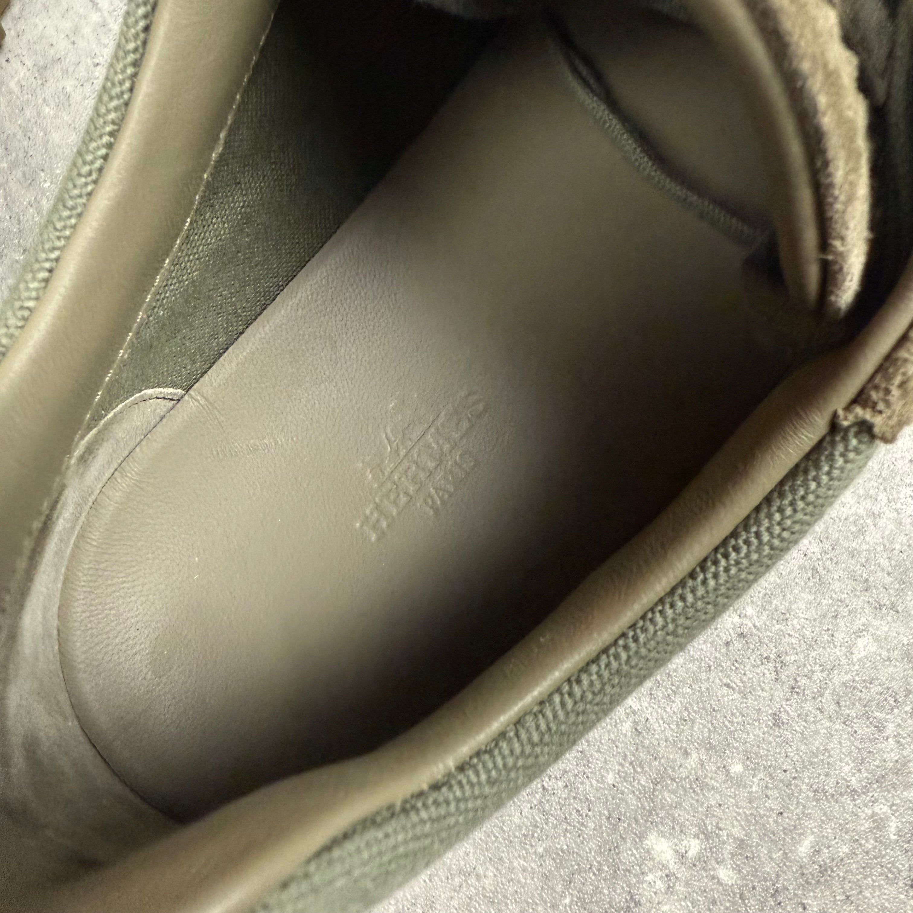 HERMES BOUNCING OLIVE - (EU41 / UK7)