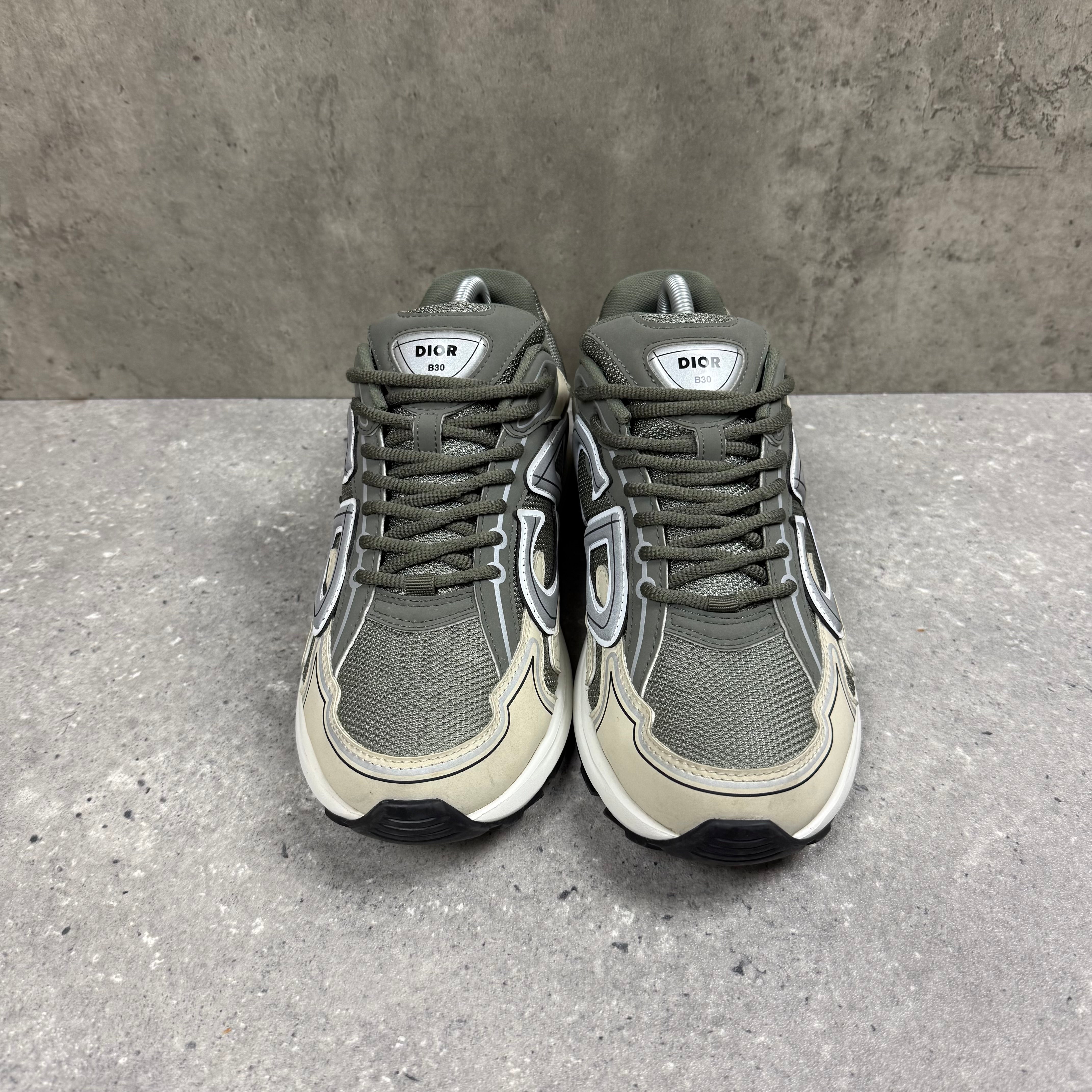 DIOR B30 OLIVE BEIGE - (EU 41 / UK 7)