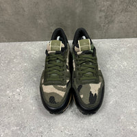 VALENTINO ROCKRUNNER KHAKI - (EU42 / UK8)