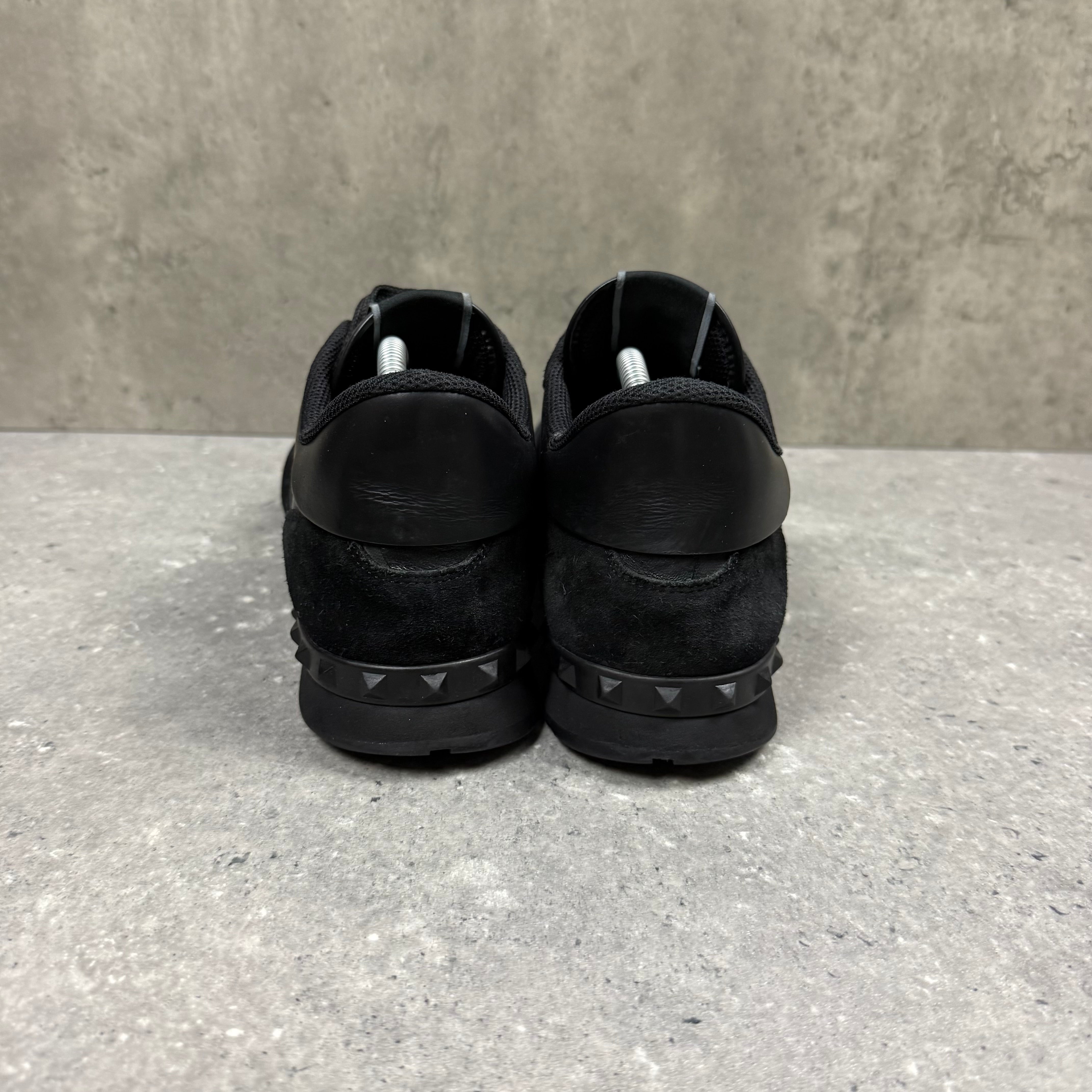 VALENTINO ROCKRUNNER BLACK - (EU44 / UK10)