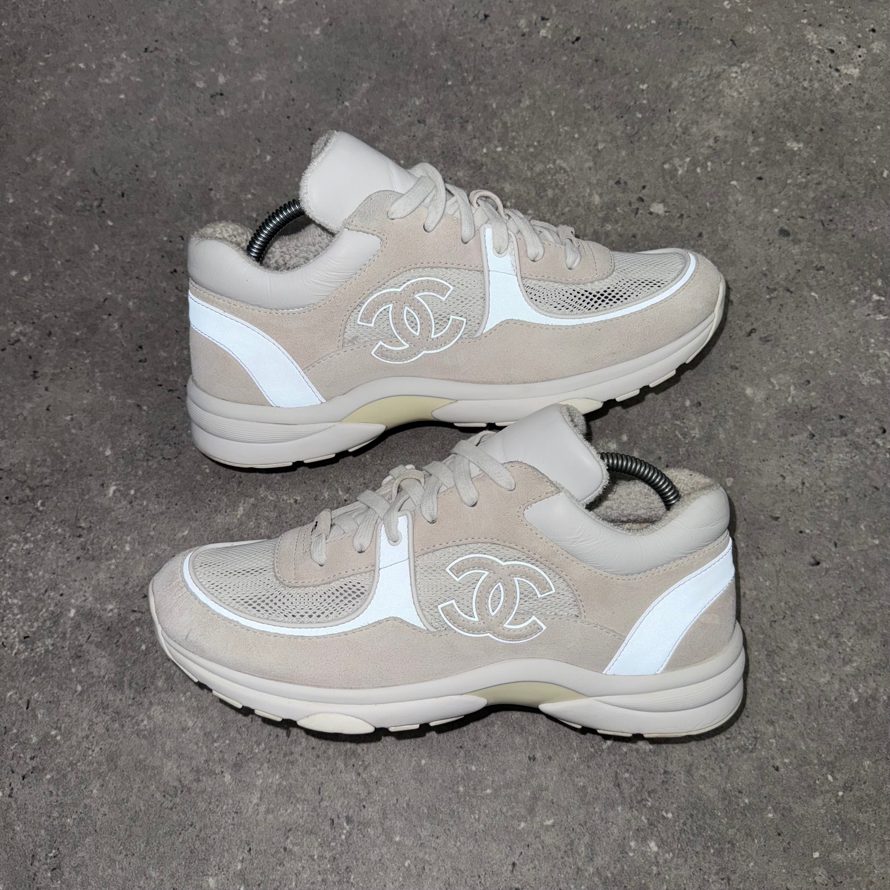 CHANEL CC RUNNERS -  (EU42 / UK8)
