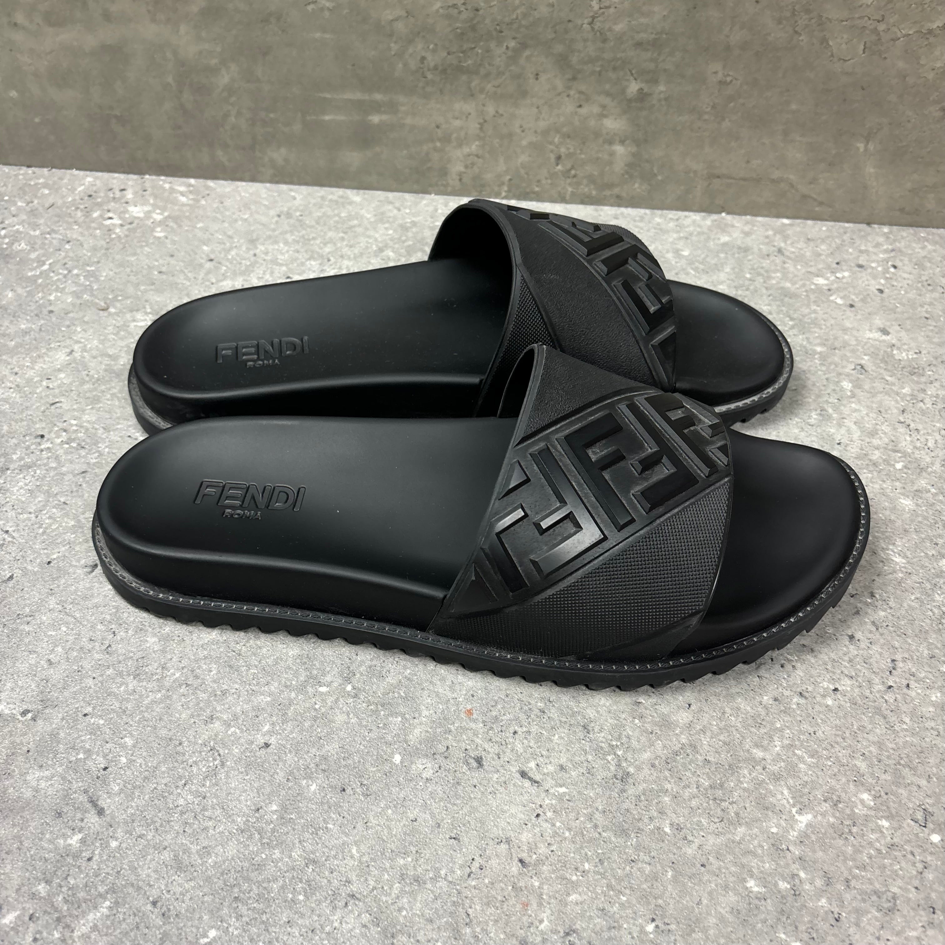 FENDI SLIDERS EU41 (FITS UK 8)