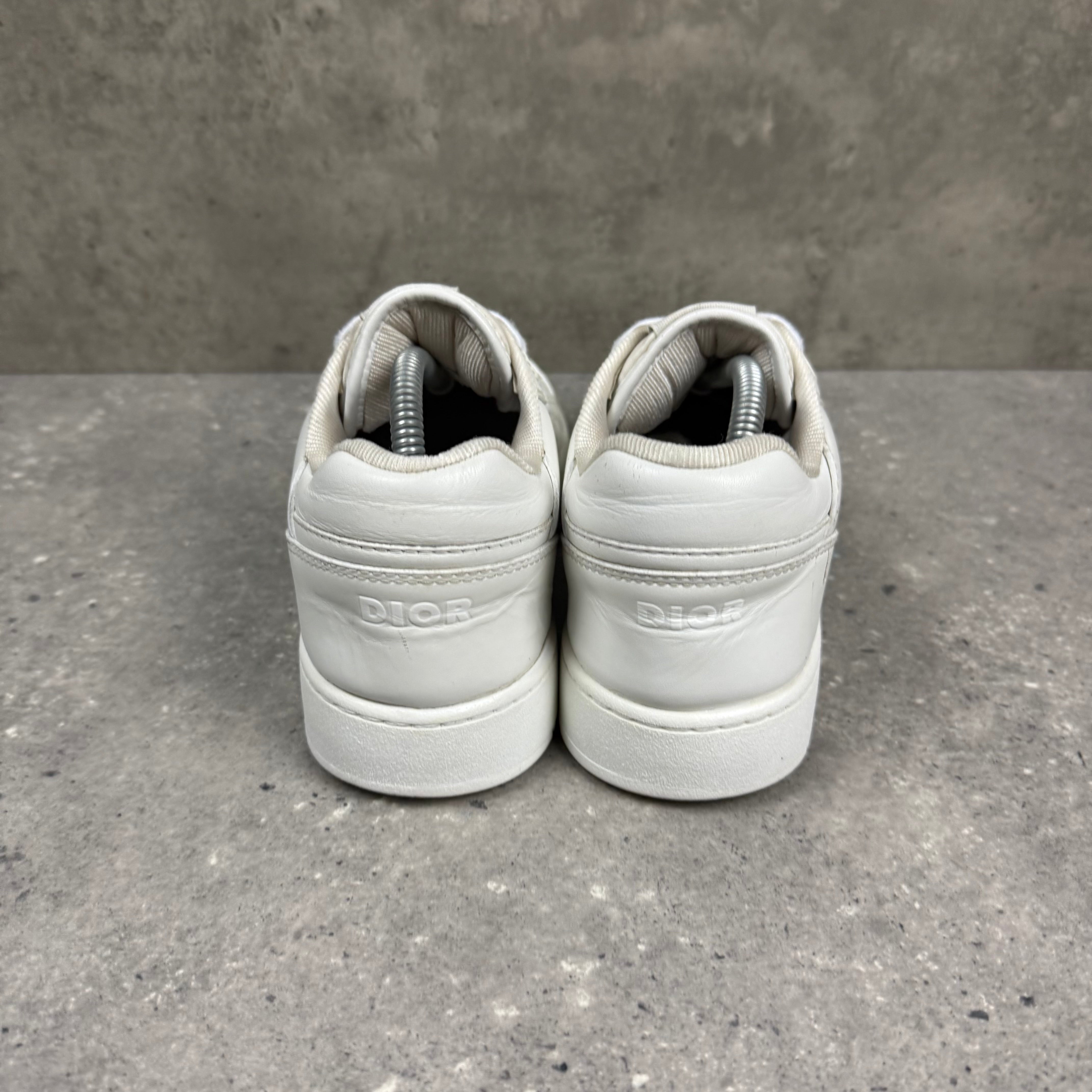 DIOR B27 - (EU42 / UK8)