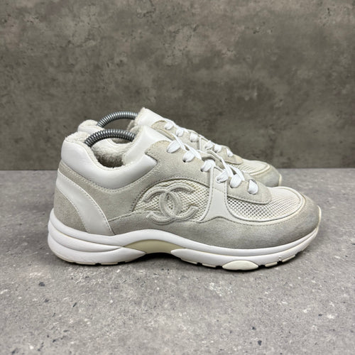 CHANEL RUNNERS WHITE -  (EU40 / UK6)