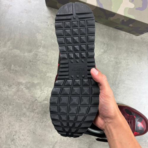 VALENTINO ROCKRUNNERS RED/BLACK EU 41 ( FITS UK 7.5 / 8 )