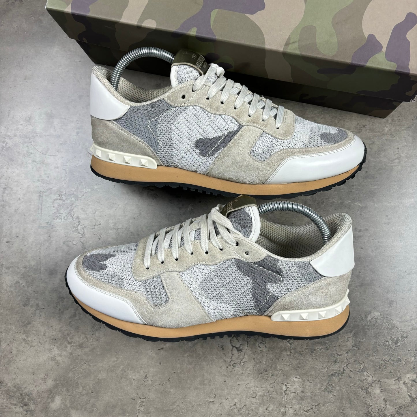 VALENTINO ROCKRUNNERS (FITS 7/8)