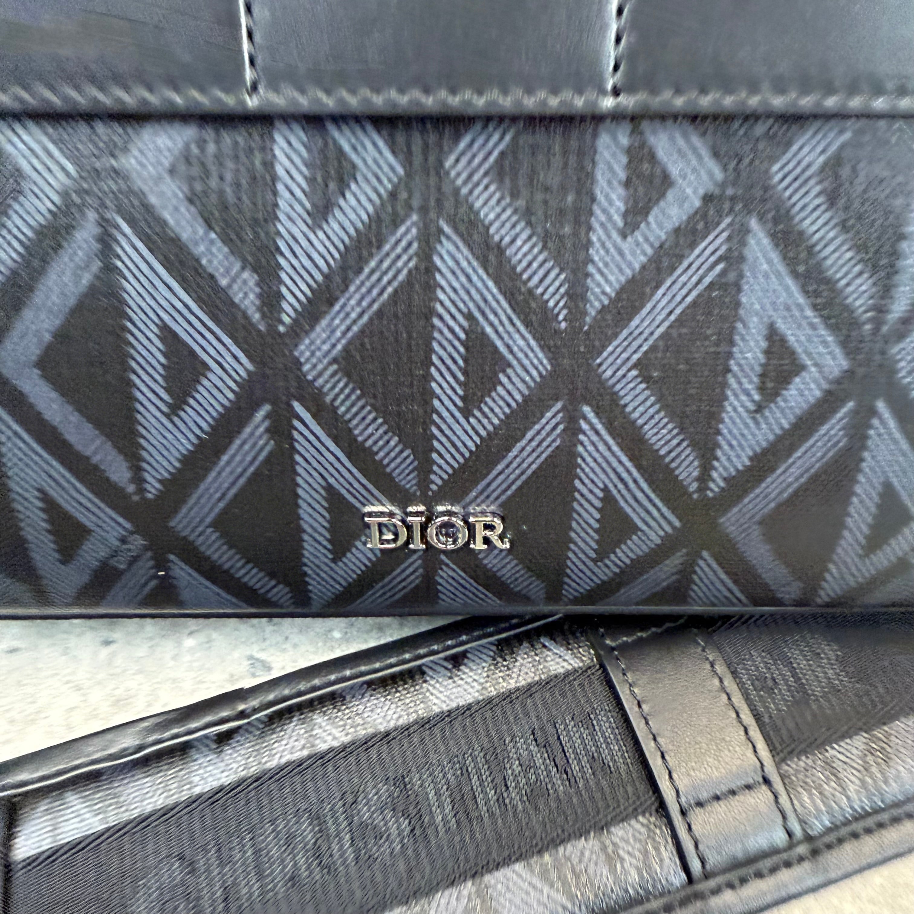 DIOR DIAMOND MESSENGER BAG - BLACK