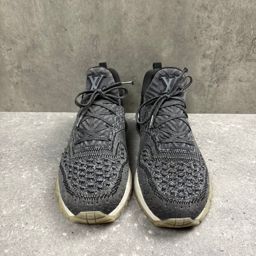 LOUIS VUITTON VNR GREY - EU 44 (FITS UK 11)