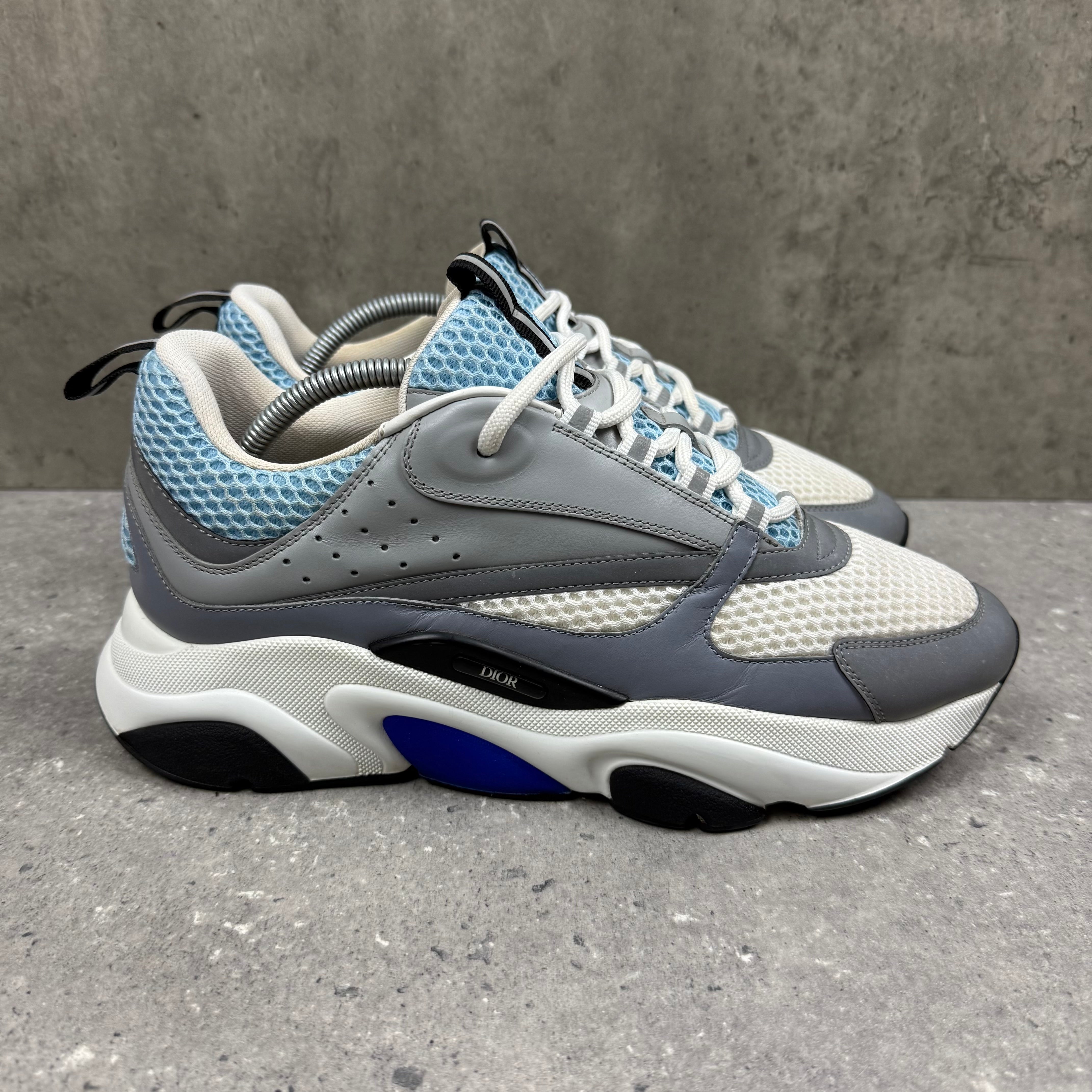 DIOR B22 BABY BLUE - (EU 43 / UK 9)