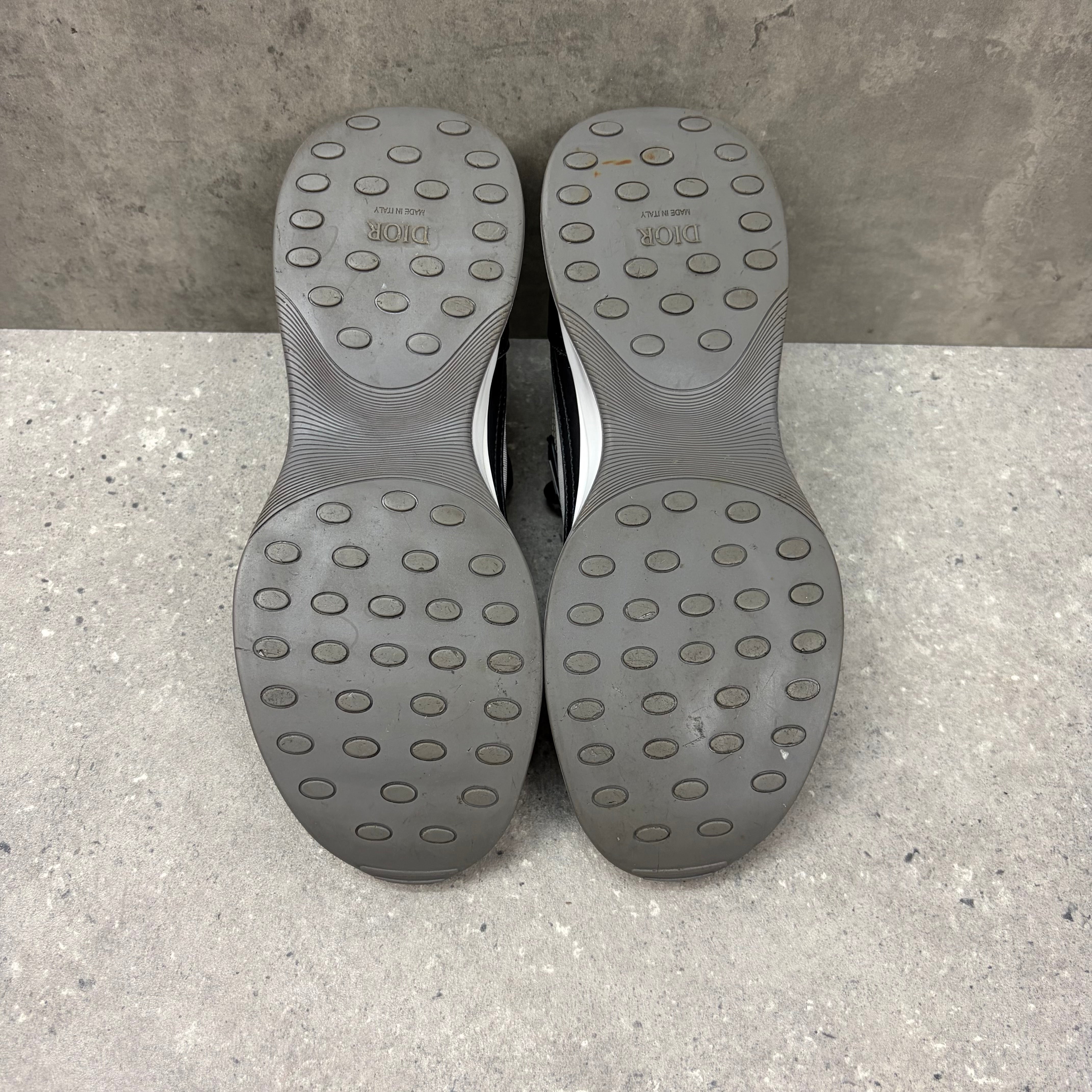 DIOR B25 BLACK/WHITE - (EU41 / UK7)
