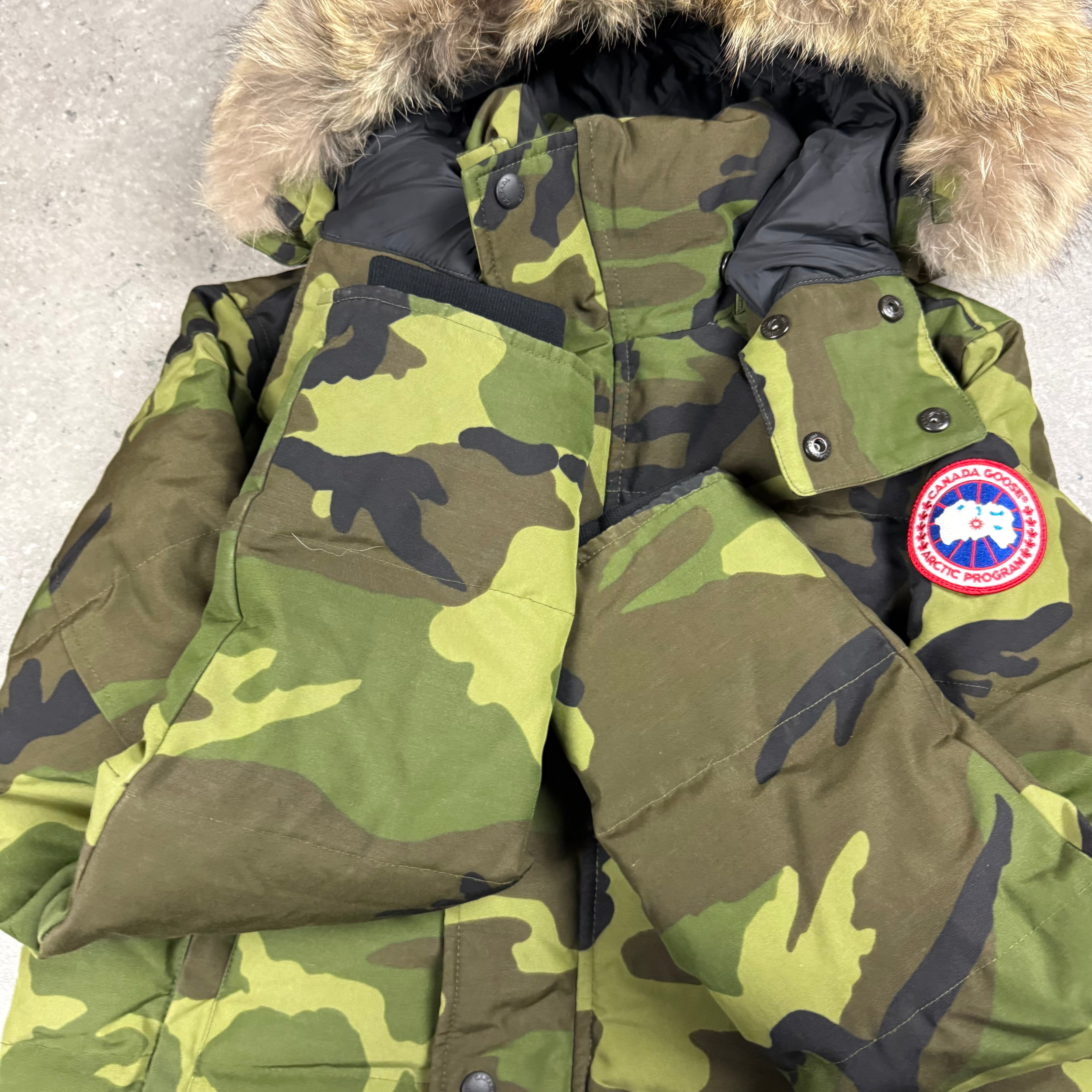 CANADA GOOSE WYNDHAM GREEN CAMO - (S)