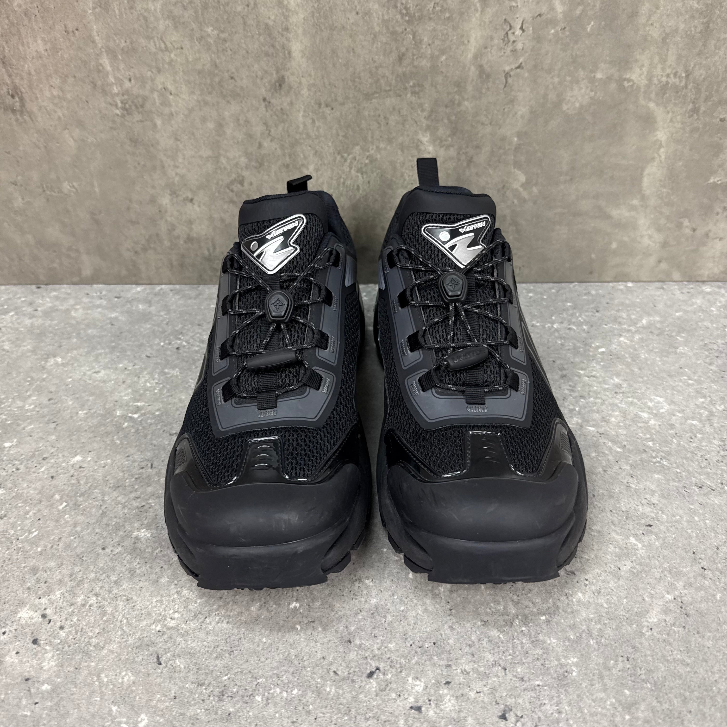 LOUIS VUITTON BLACK TATICS - EU 43 (FITS UK 10)
