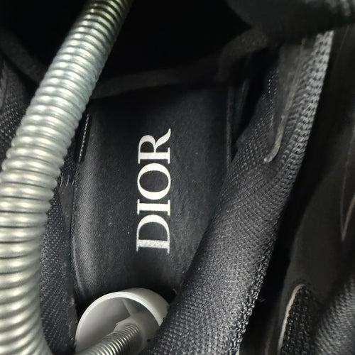 DIOR B30 BLACK (EU 41 / UK 7)