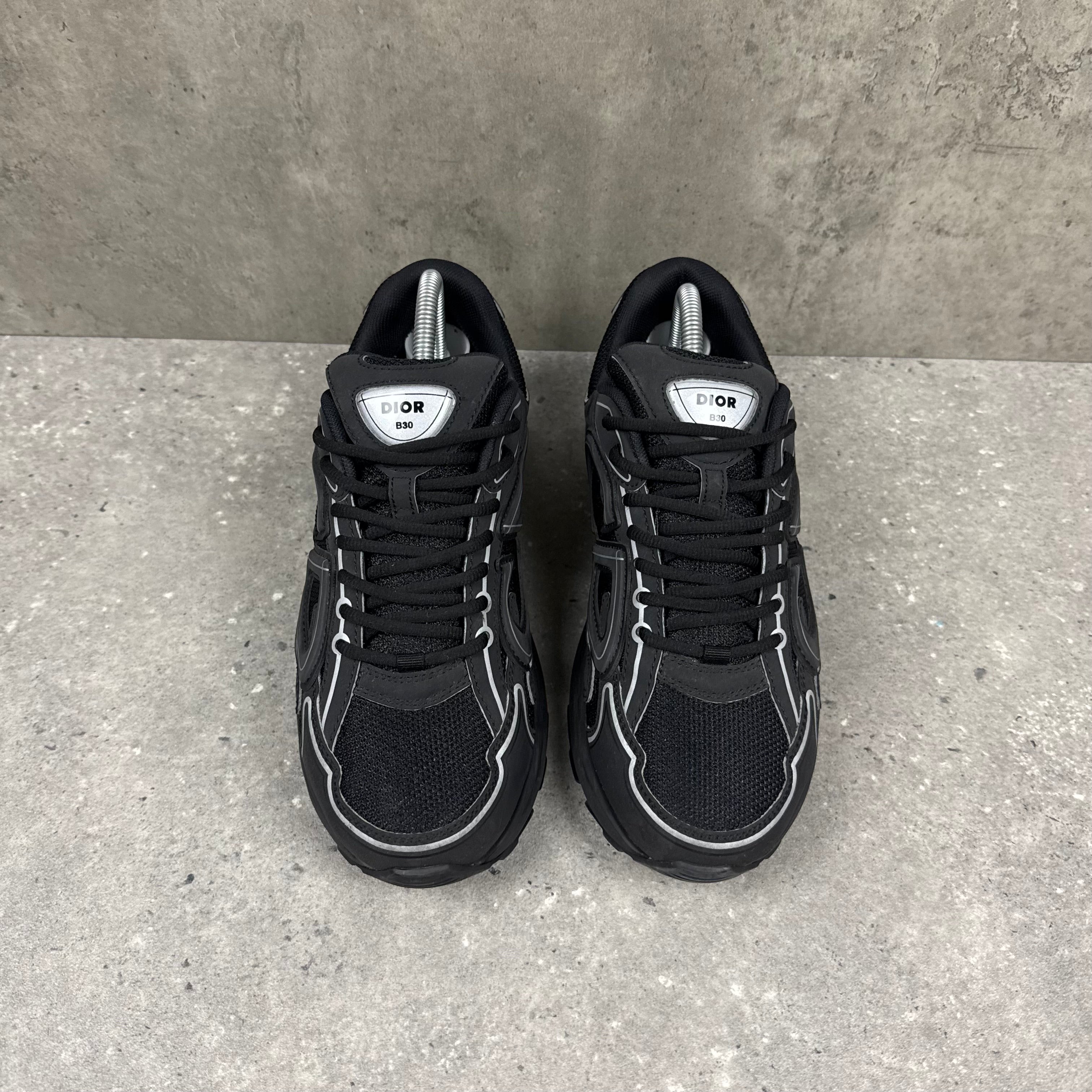 DIOR B30 BLACK (EU 41 / UK 7)