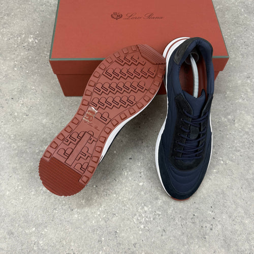 LORO PIANA WEEKEND WALK NAVY - (EU43 / UK9)