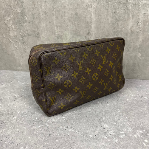 LOUIS VUITTON TOILETRY POUCH