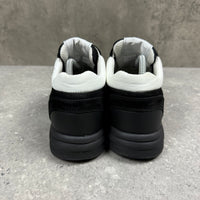 CHANEL RUNNERS -  (EU42 / UK8)