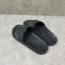 GUCCI TIGER GG SLIDERS - (EU40 / UK6)