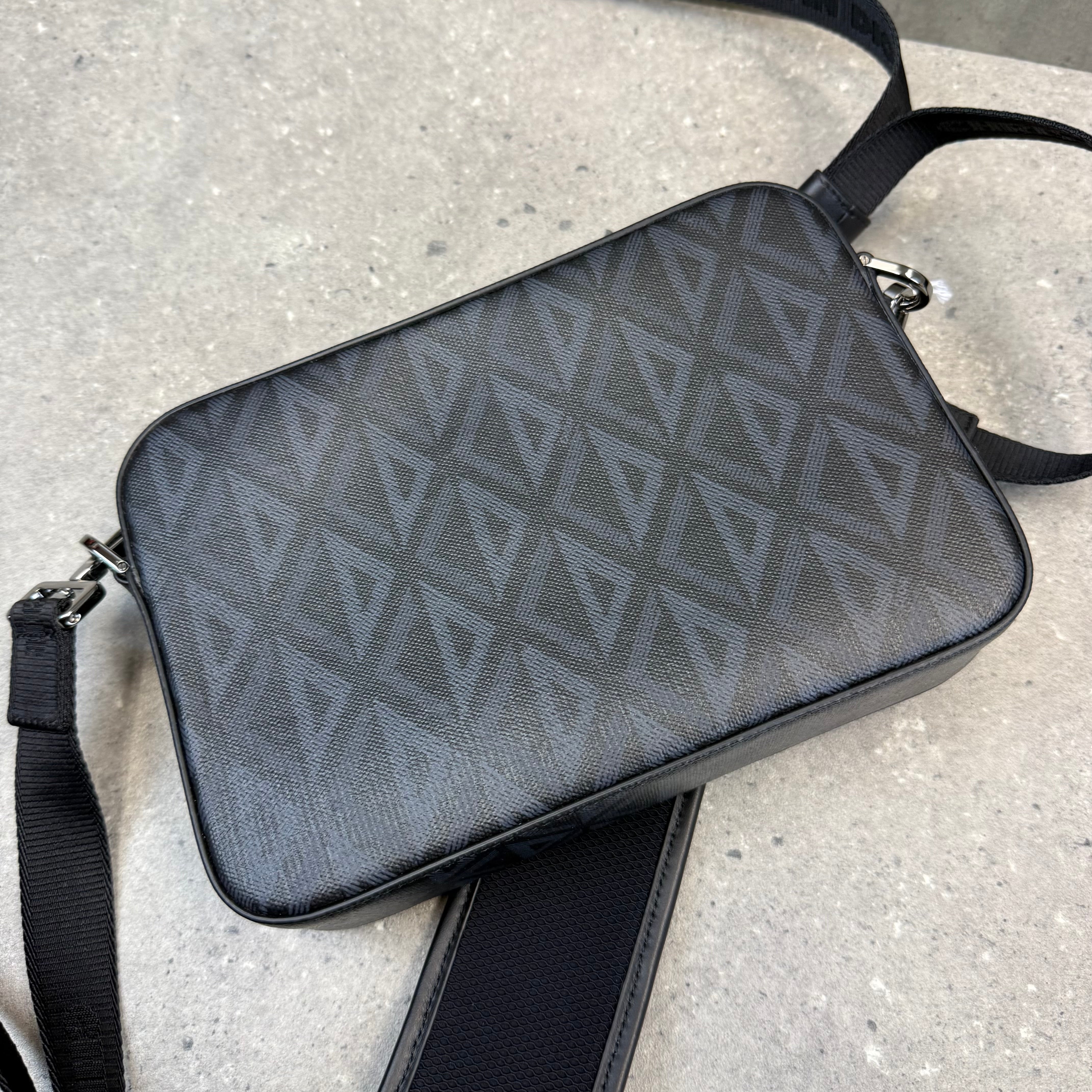 DIOR DIAMOND MESSENGER BAG - BLACK
