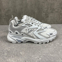 LOUIS VUITTON WHITE TATICS - EU 43 (FITS UK 10)