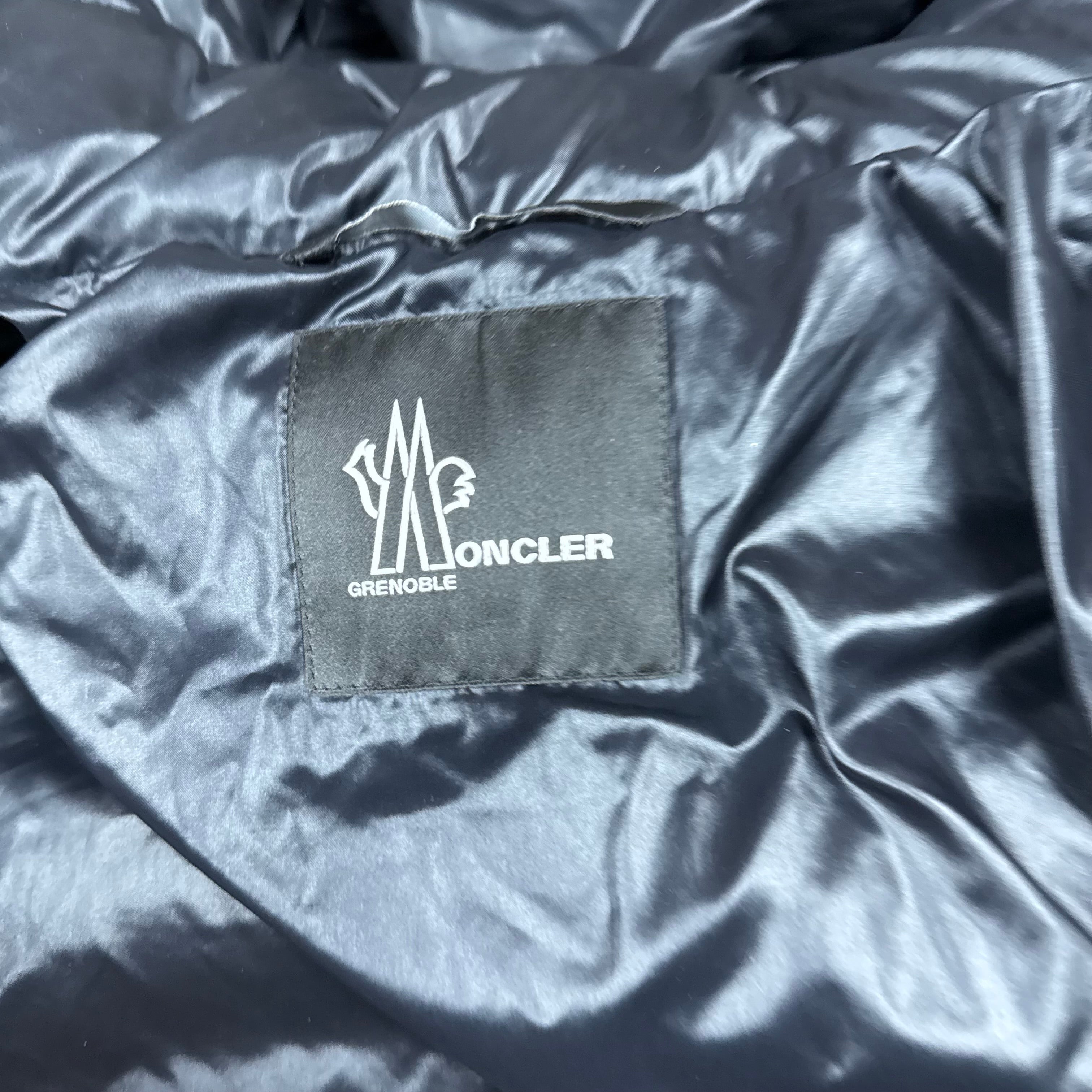 MONCLER GRENOBLE JACKET BLACK - 2 (S)