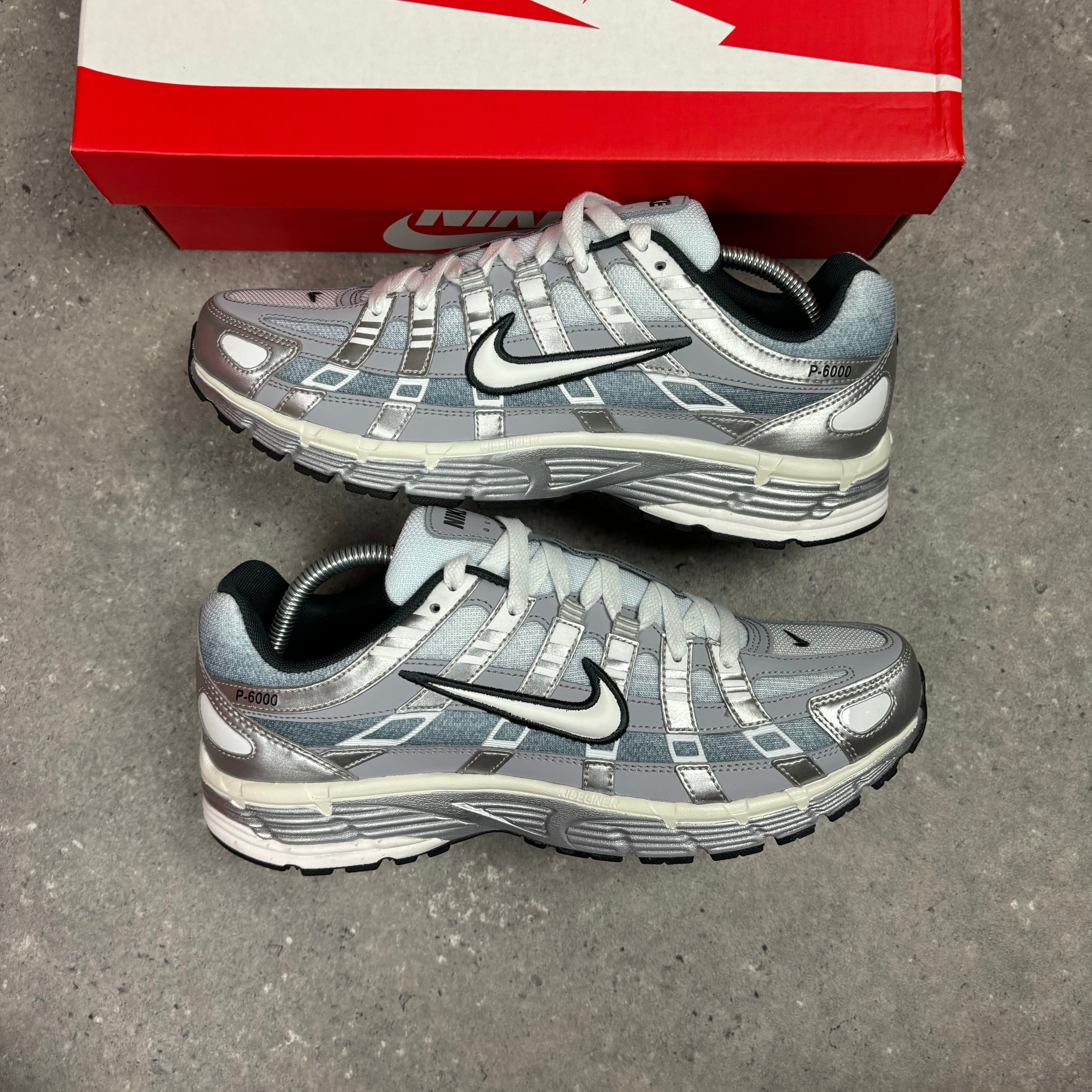 NIKE P-6000 - ARGENT METALLIC