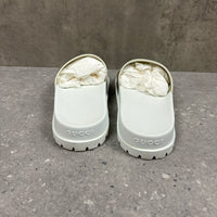 GUCCI SLIDERS - (EU 42 / UK 8)