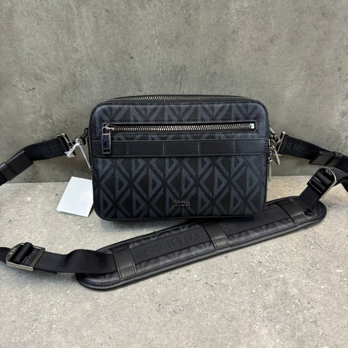 DIOR DIAMOND MESSENGER BAG - BLACK