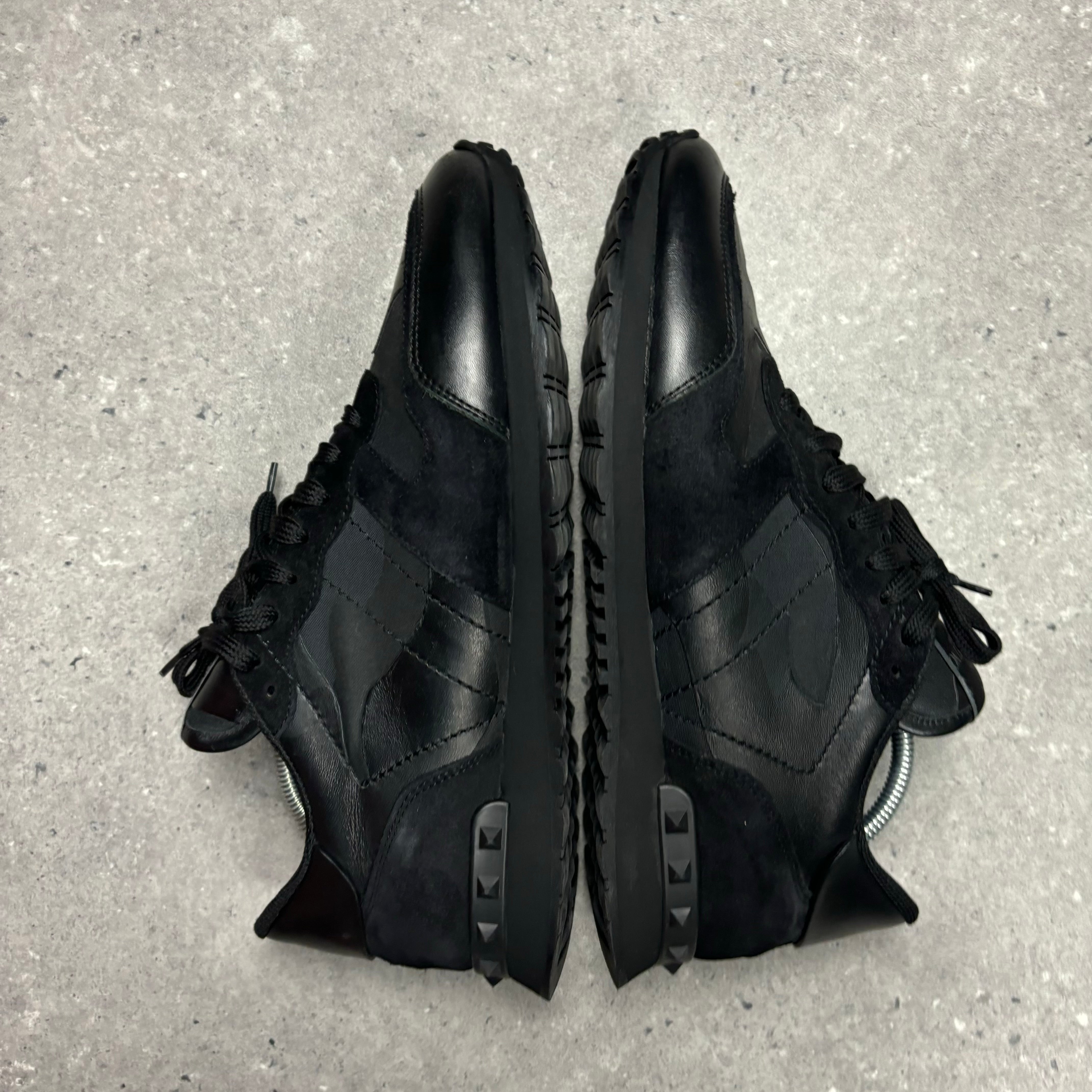 VALENTINO ROCKRUNNER - EU 44 / UK10