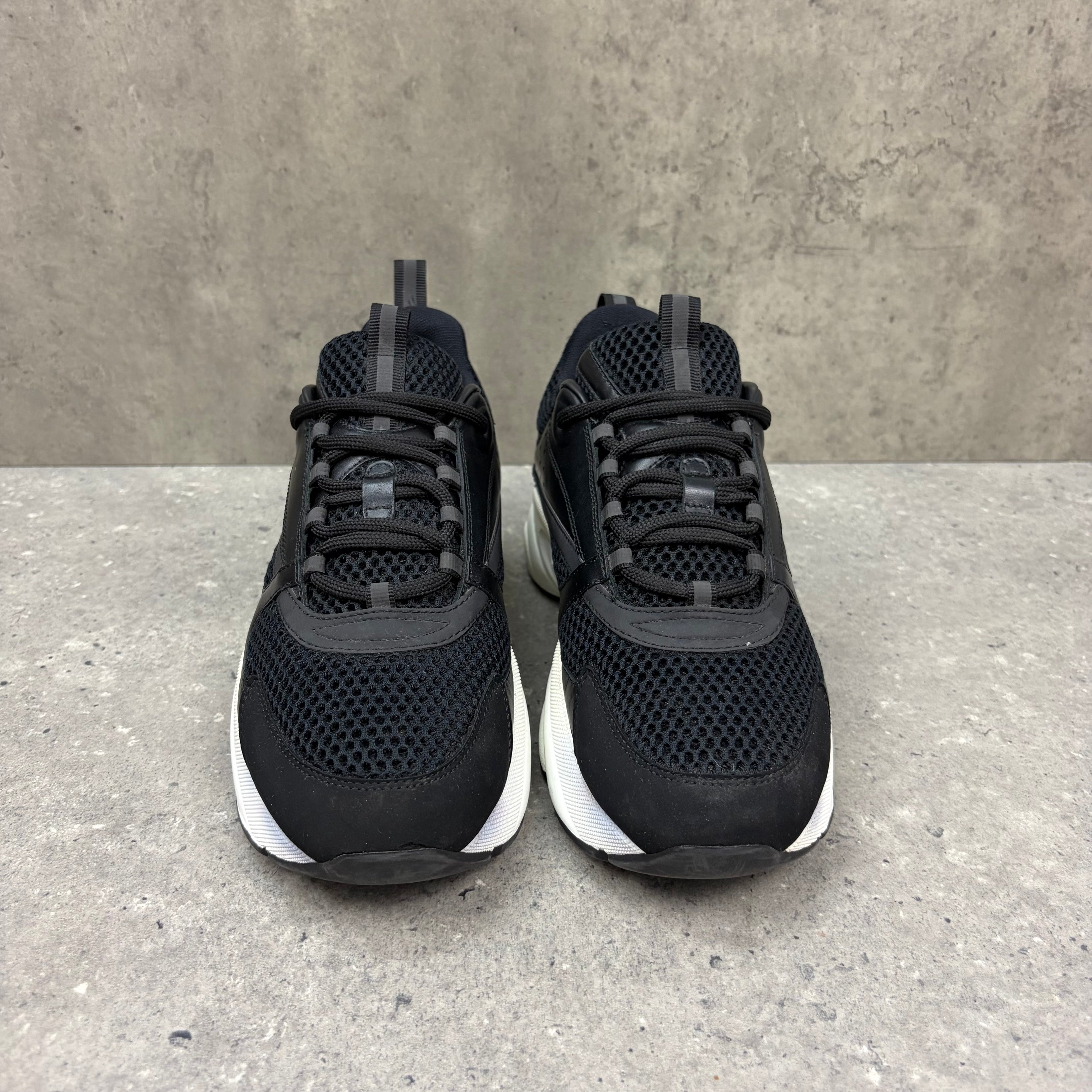 DIOR B22 BLACK / WHITE - (EU42 / UK8)