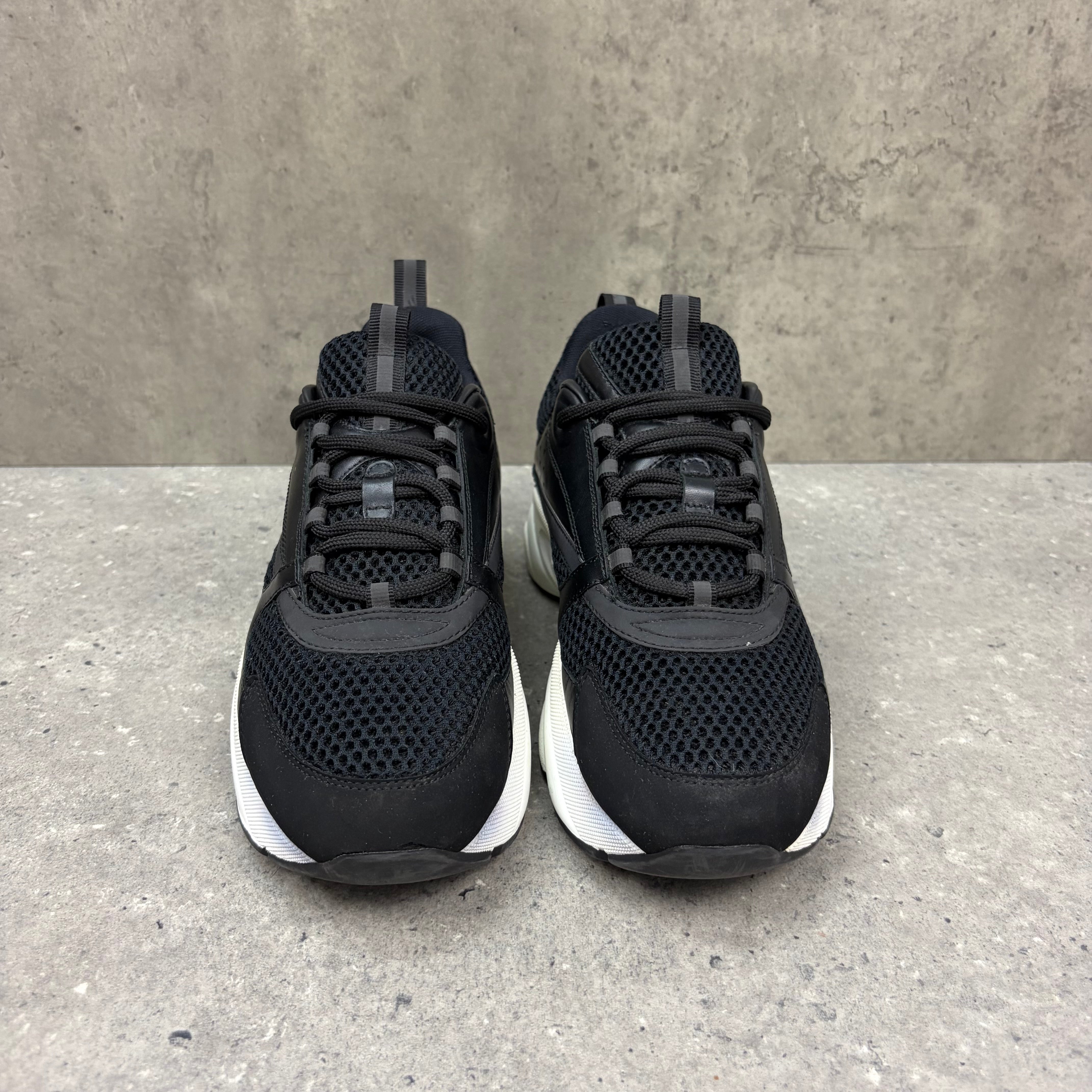 DIOR B22 BLACK / WHITE - (EU42 / UK8)