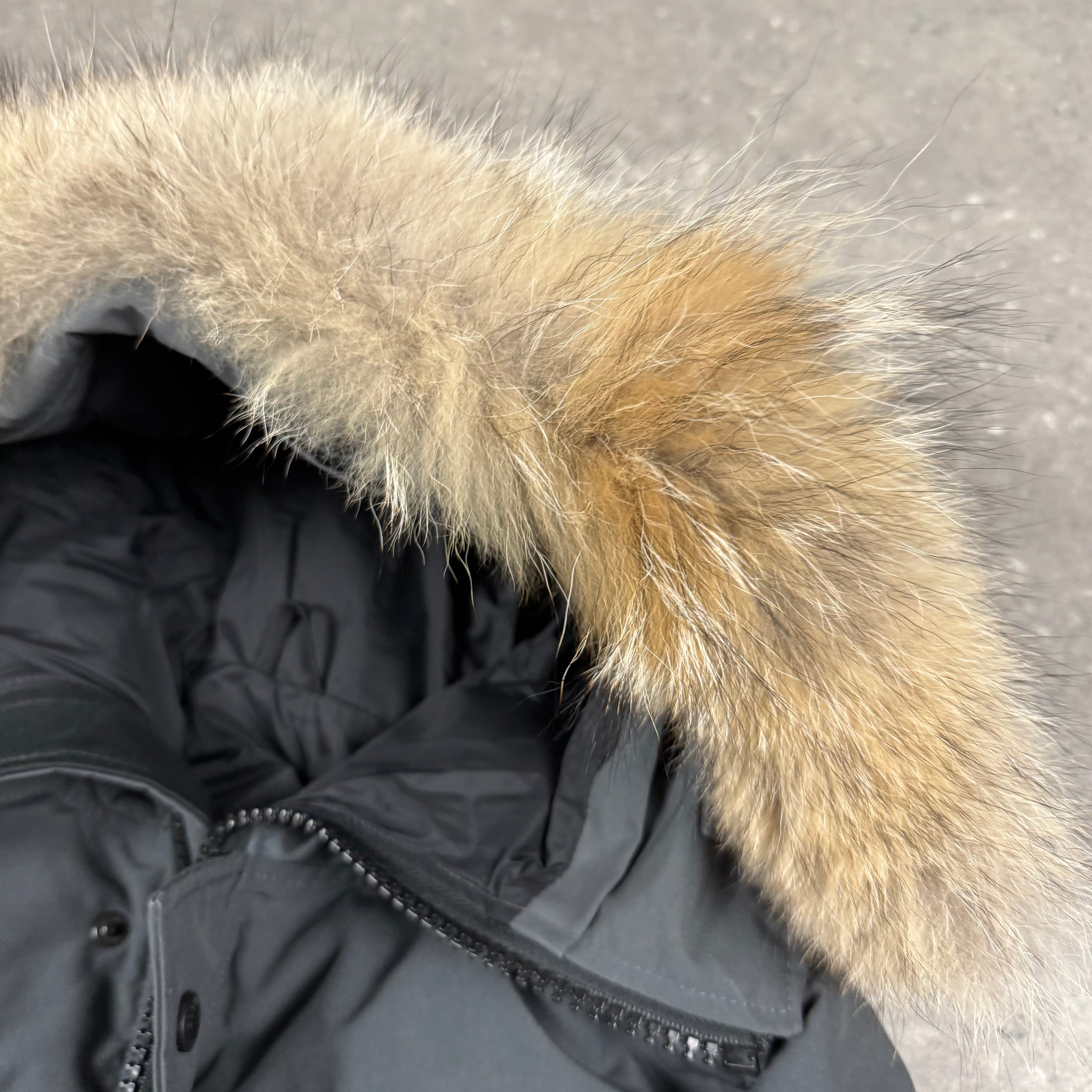 CANADA GOOSE CARSON PARKA GRAPHITE  - (S)