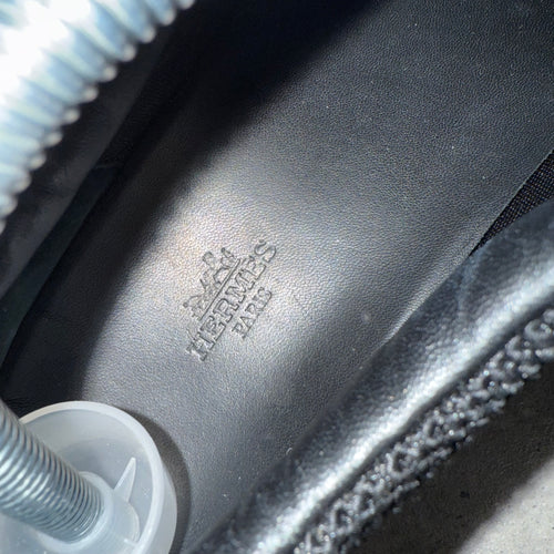 HERMES BOUNCING BLACK/CREAM - (EU42 / UK8)