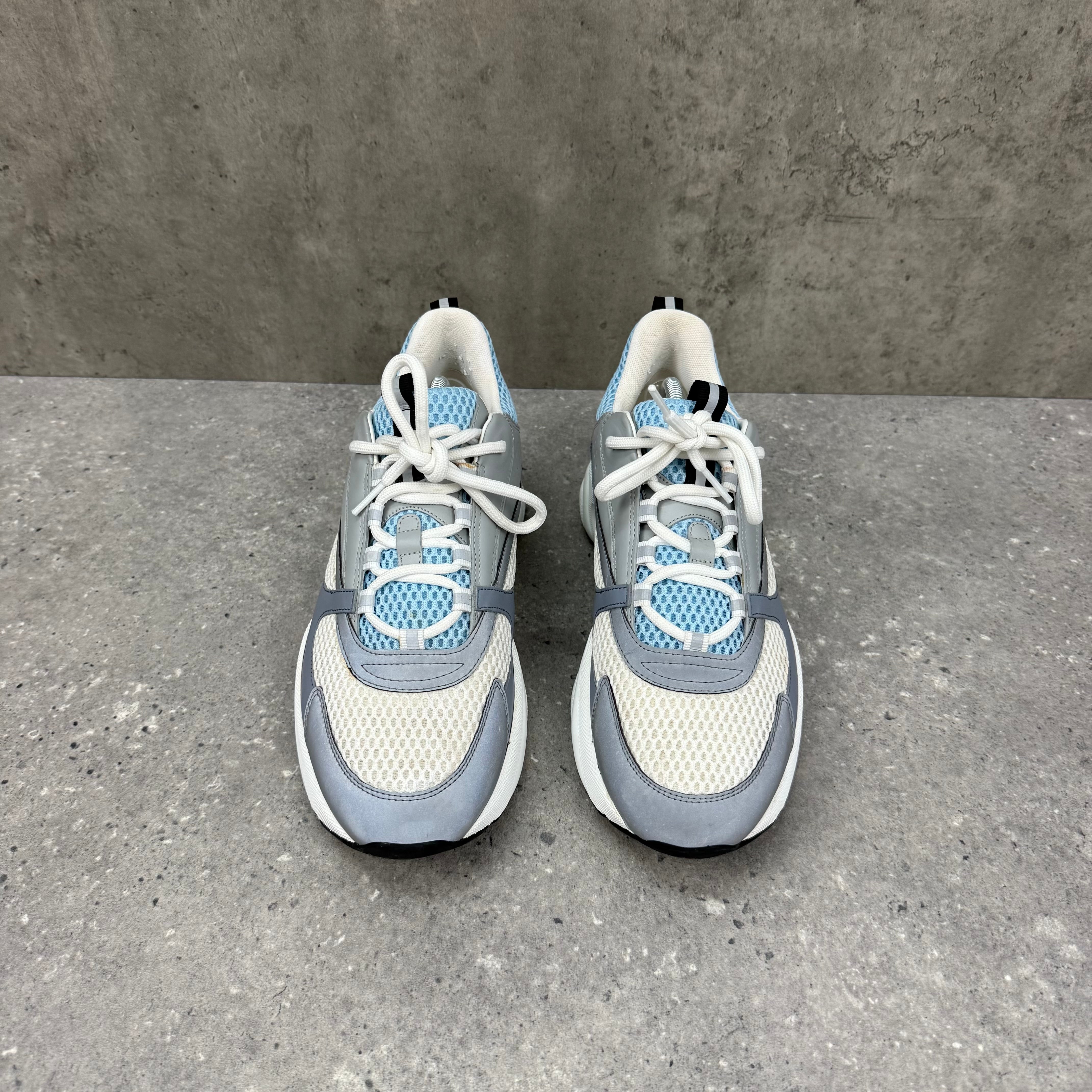 DIOR B22 BABY BLUE - (EU43 / UK9)
