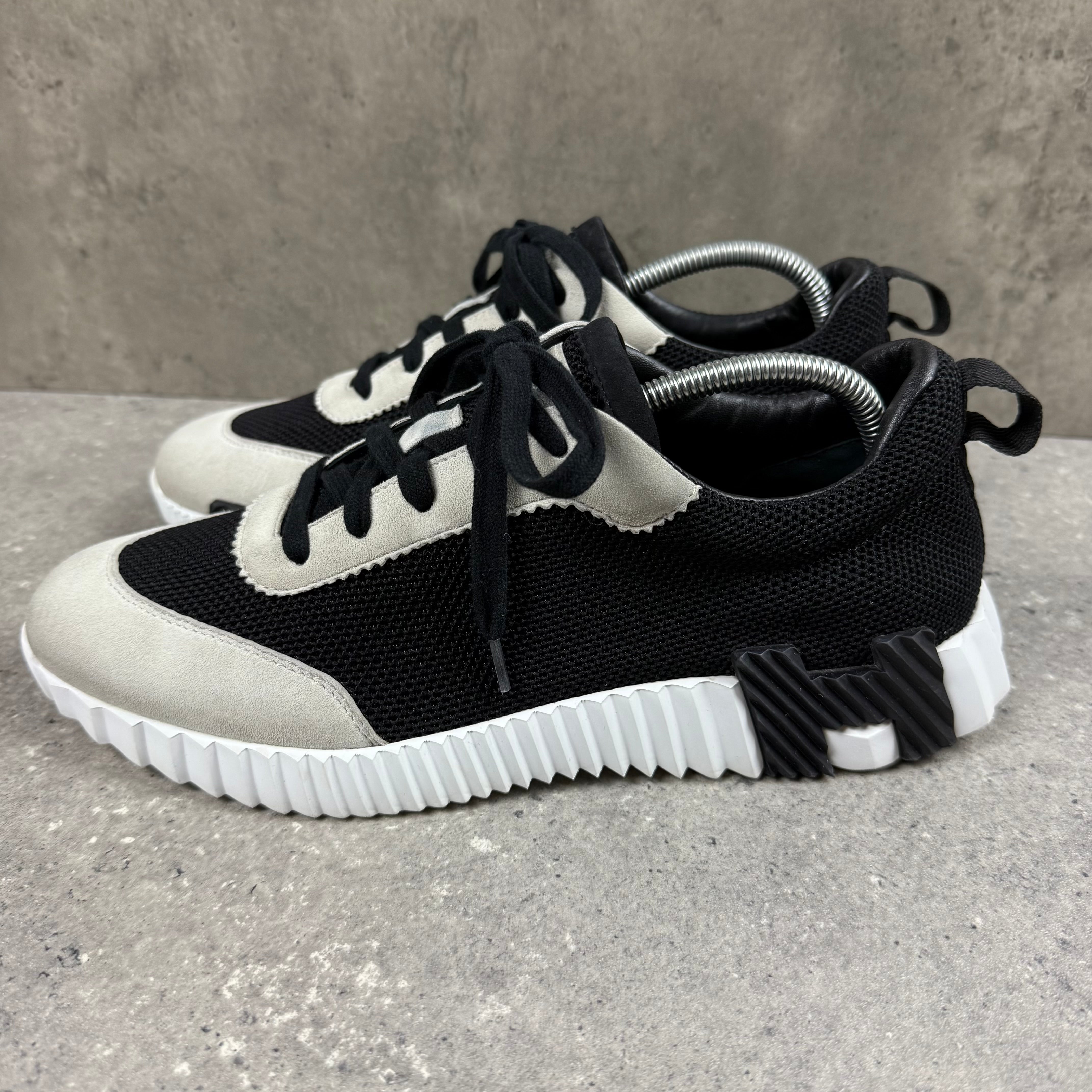 HERMES BOUNCING BLACK/CREAM - (EU42 / UK8)