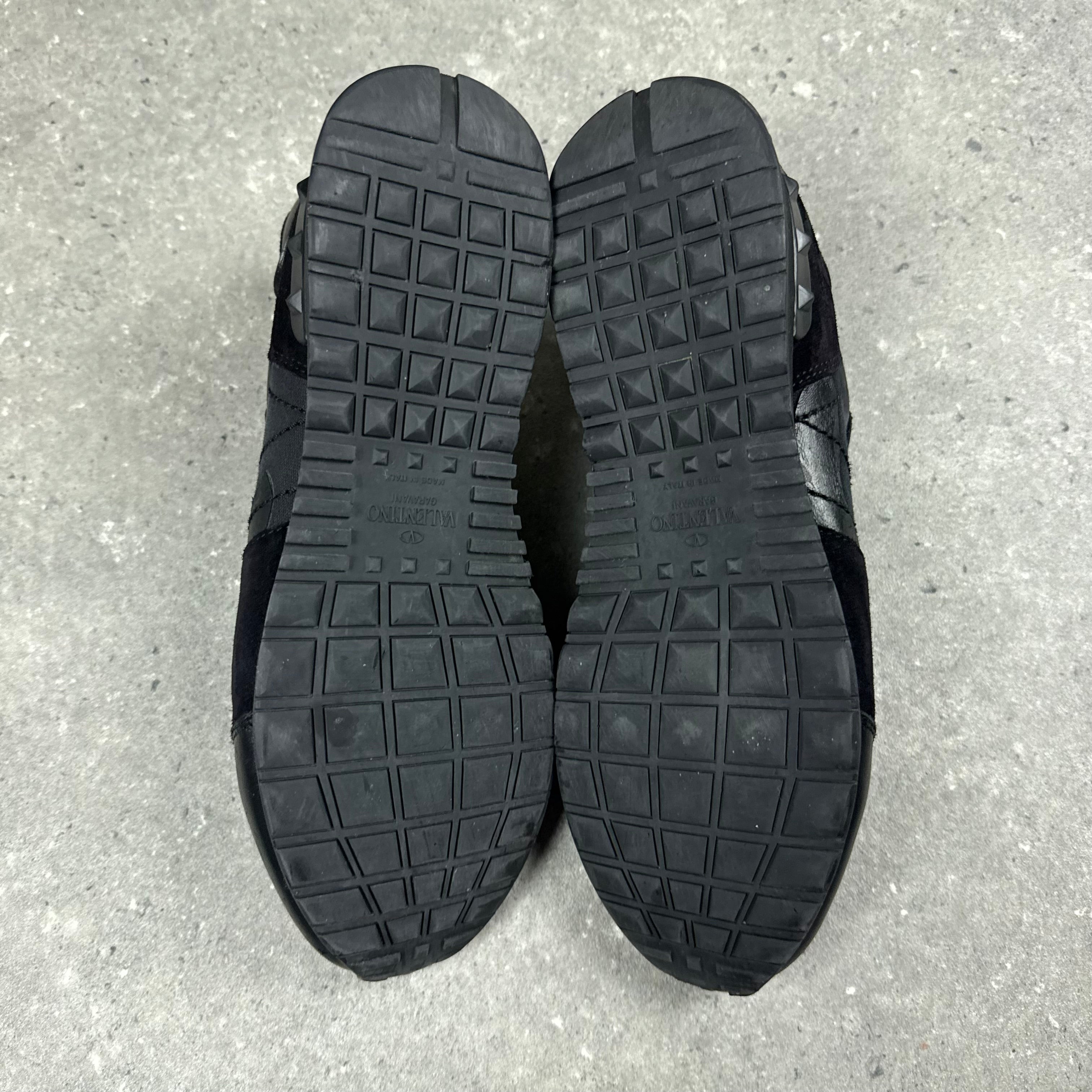 VALENTINO ROCKRUNNER BLACK - (EU42 / UK8)
