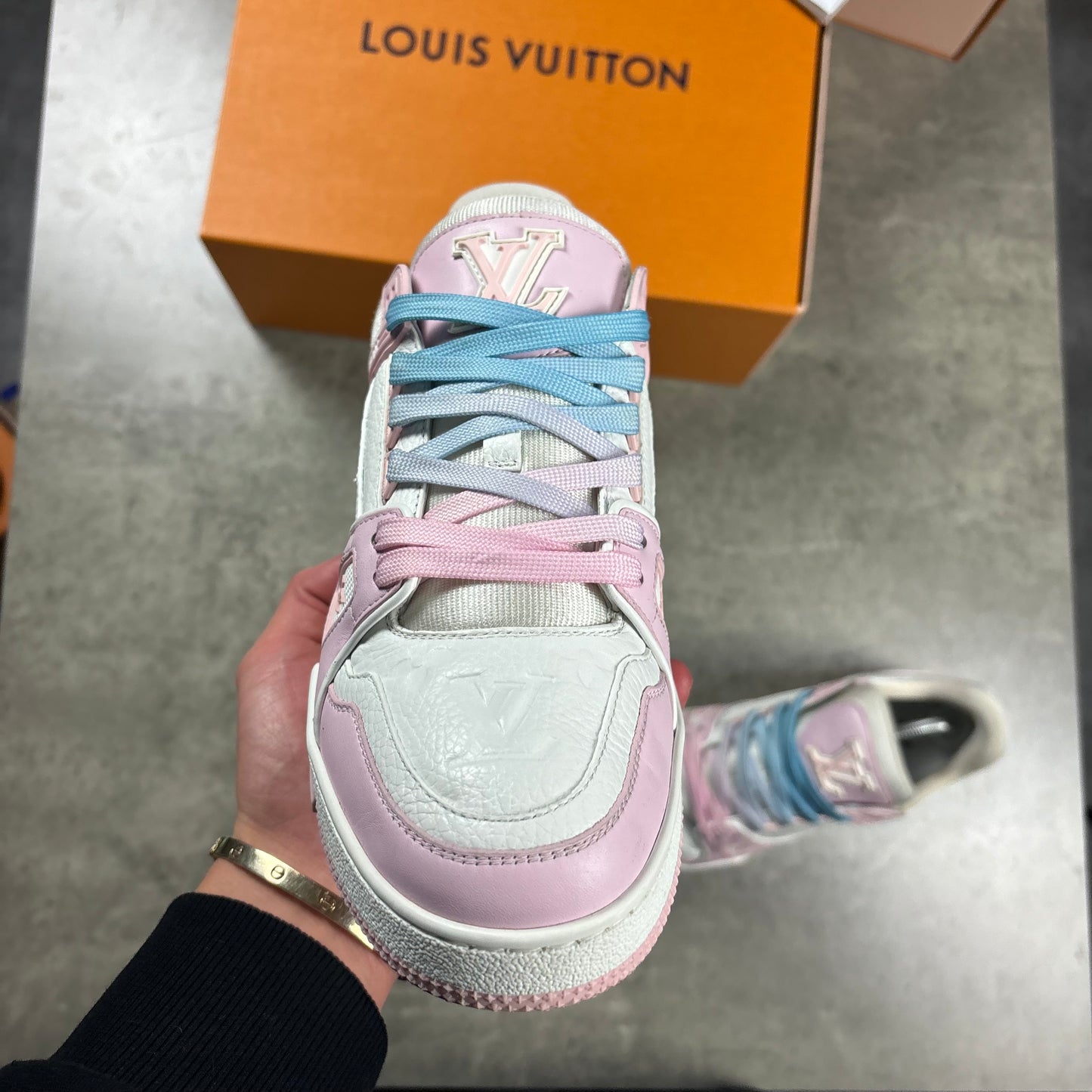 LOUIS VUITTON SNEAKERS (FITS 7)